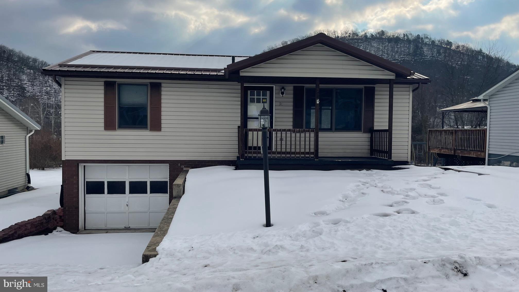 F PARIS SMITH - Residential