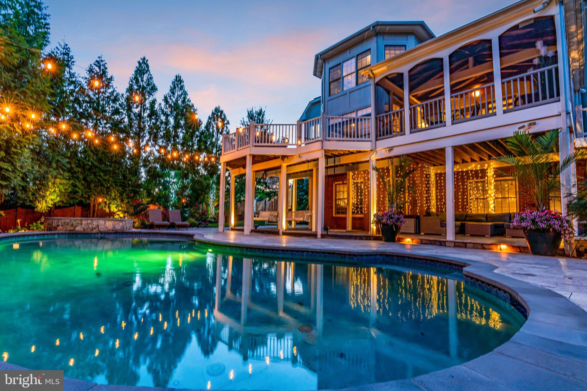 LANSDOWNE ON THE POTOMAC - Residential