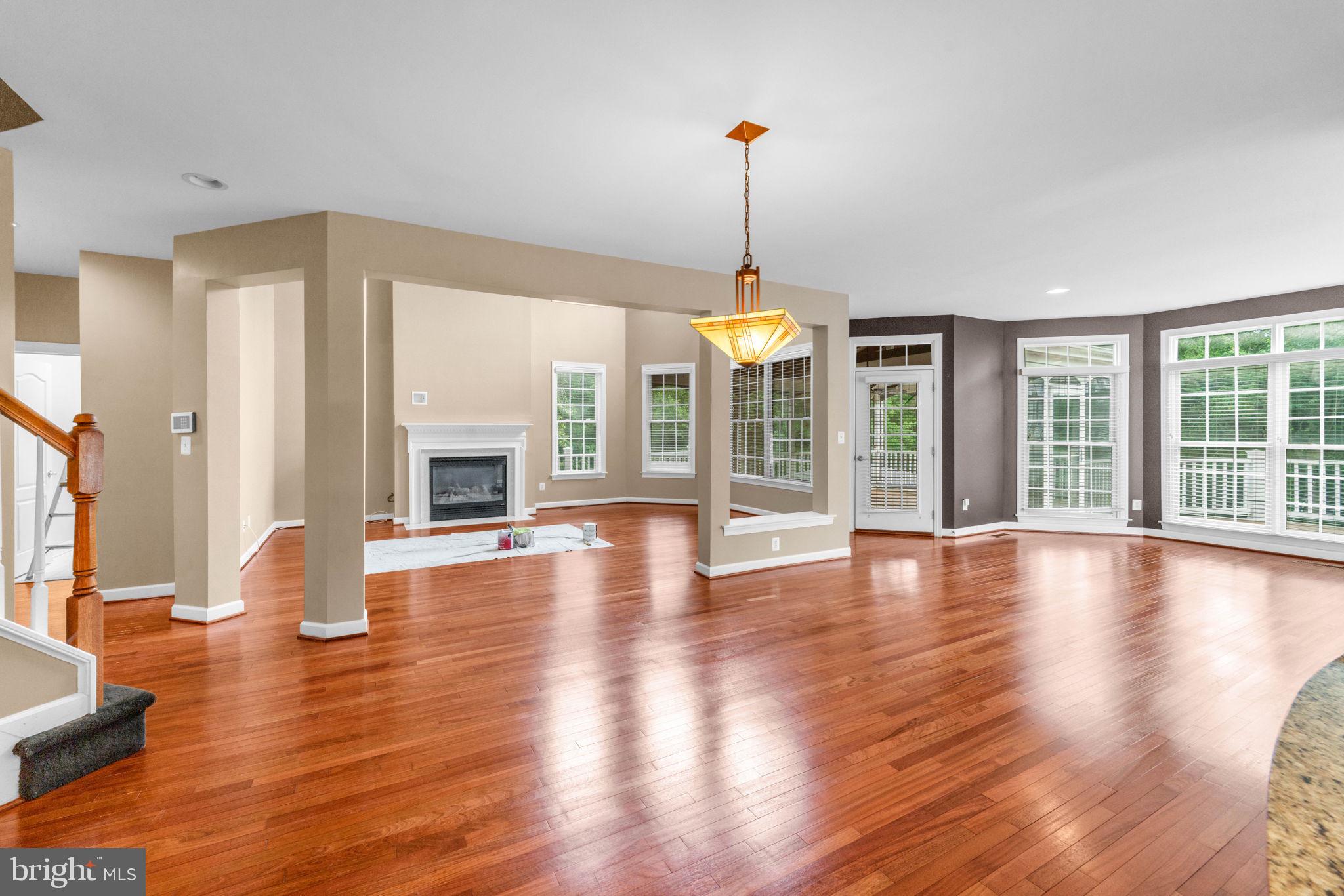 LANSDOWNE ON THE POTOMAC - Residential