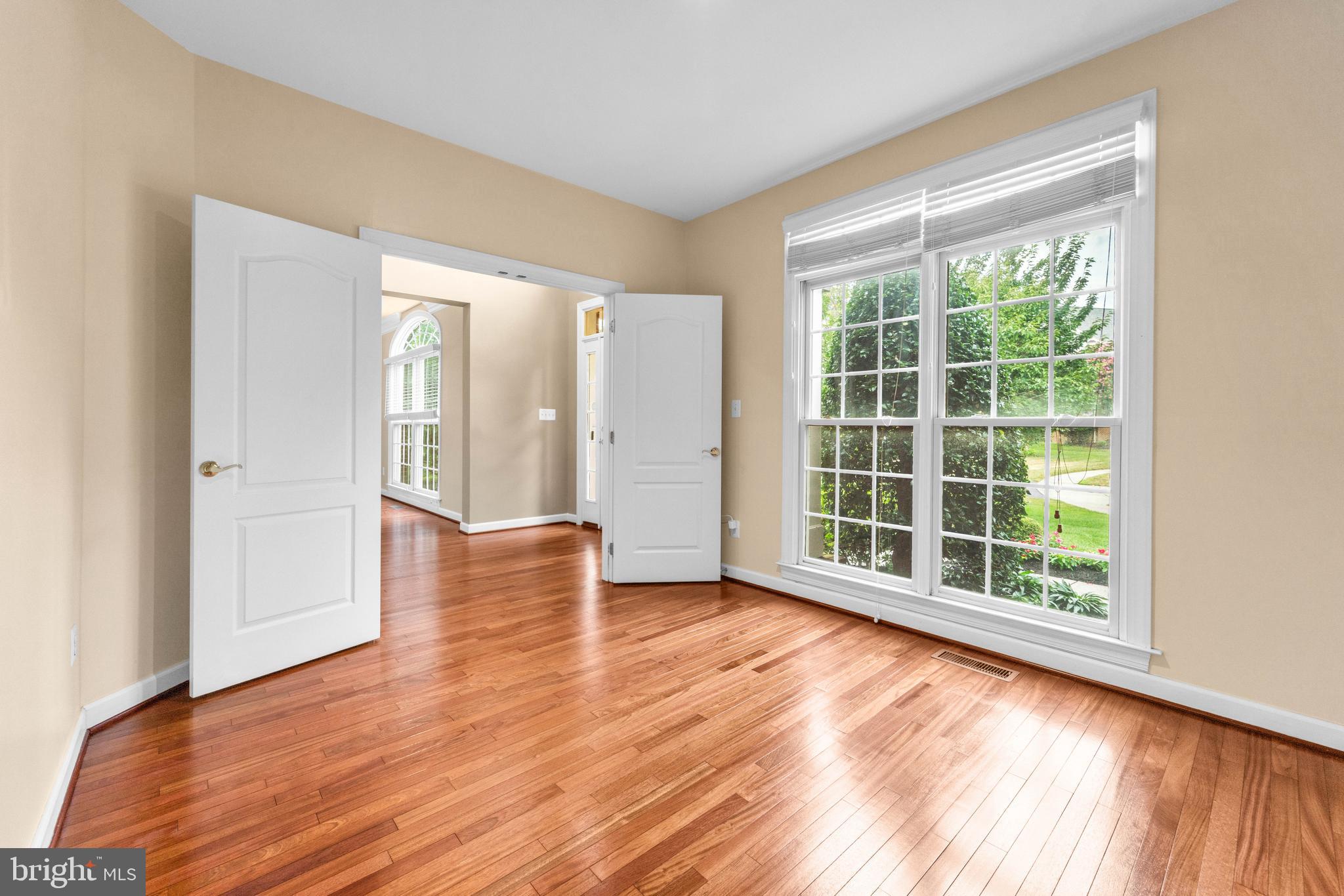 LANSDOWNE ON THE POTOMAC - Residential