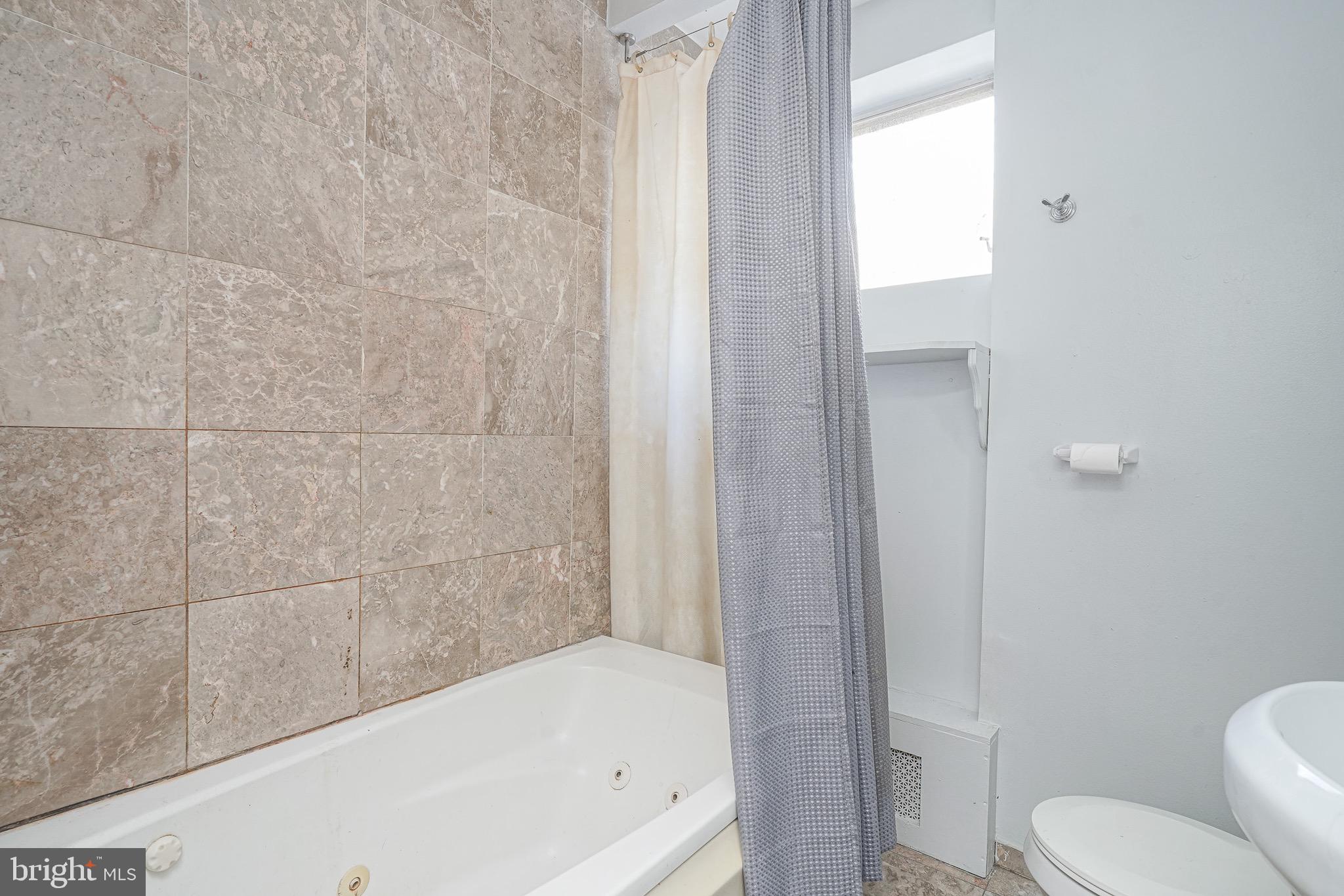 PORT RICHMOND - Residential