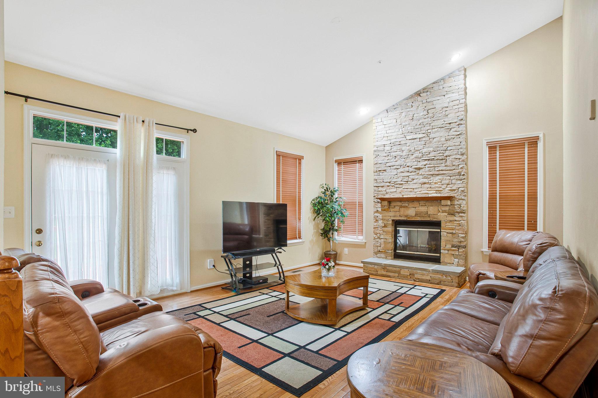 COLLINGTON MANOR - Residential