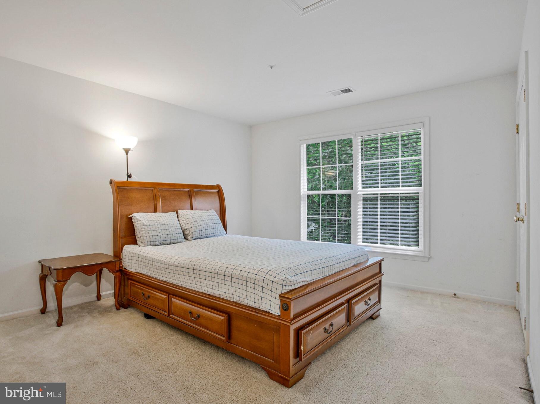 COLLINGTON MANOR - Residential