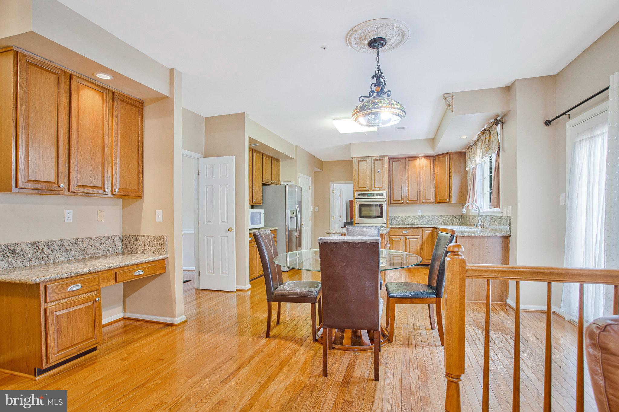 COLLINGTON MANOR - Residential