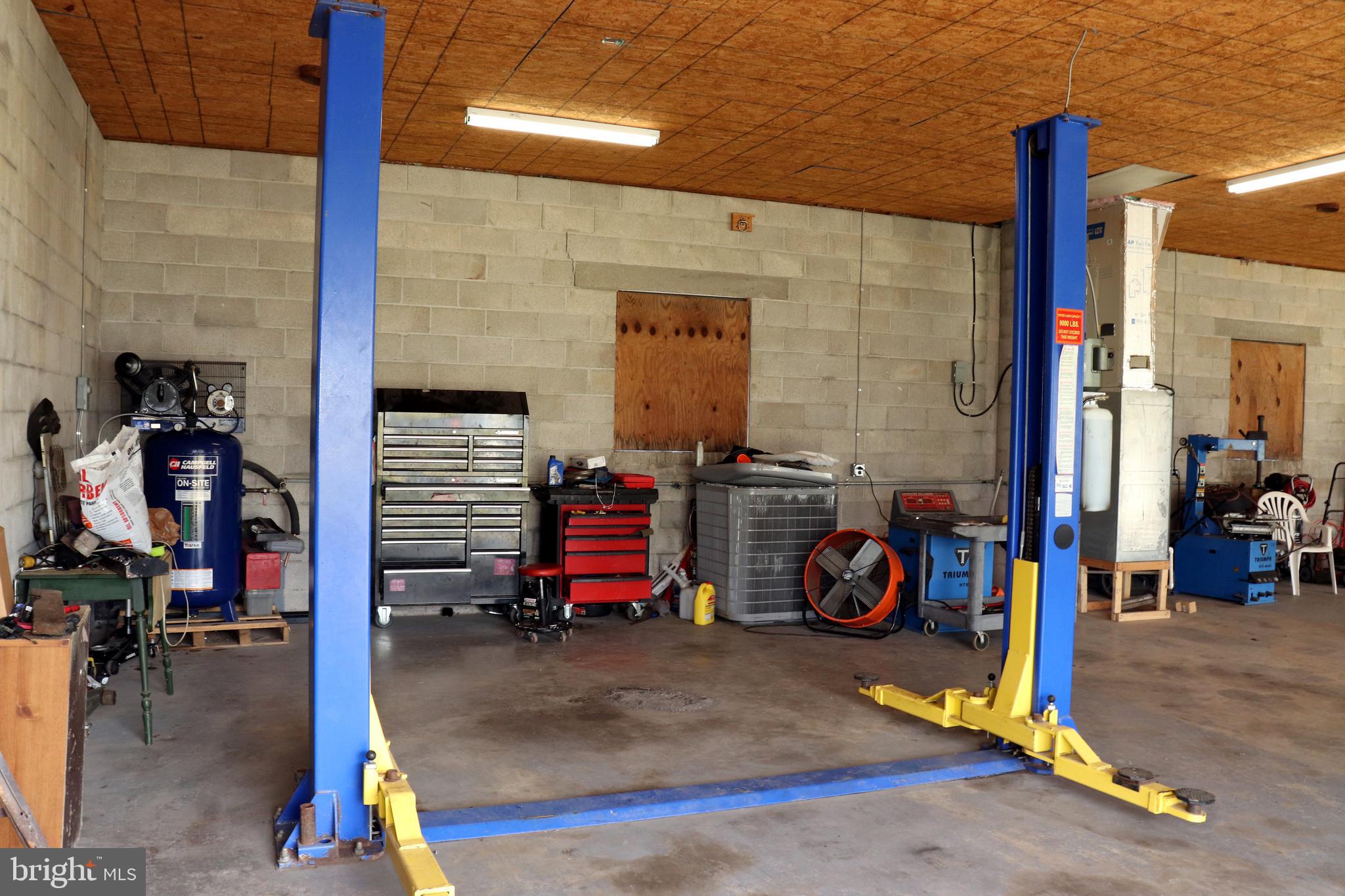 300 S DIVISION STREET