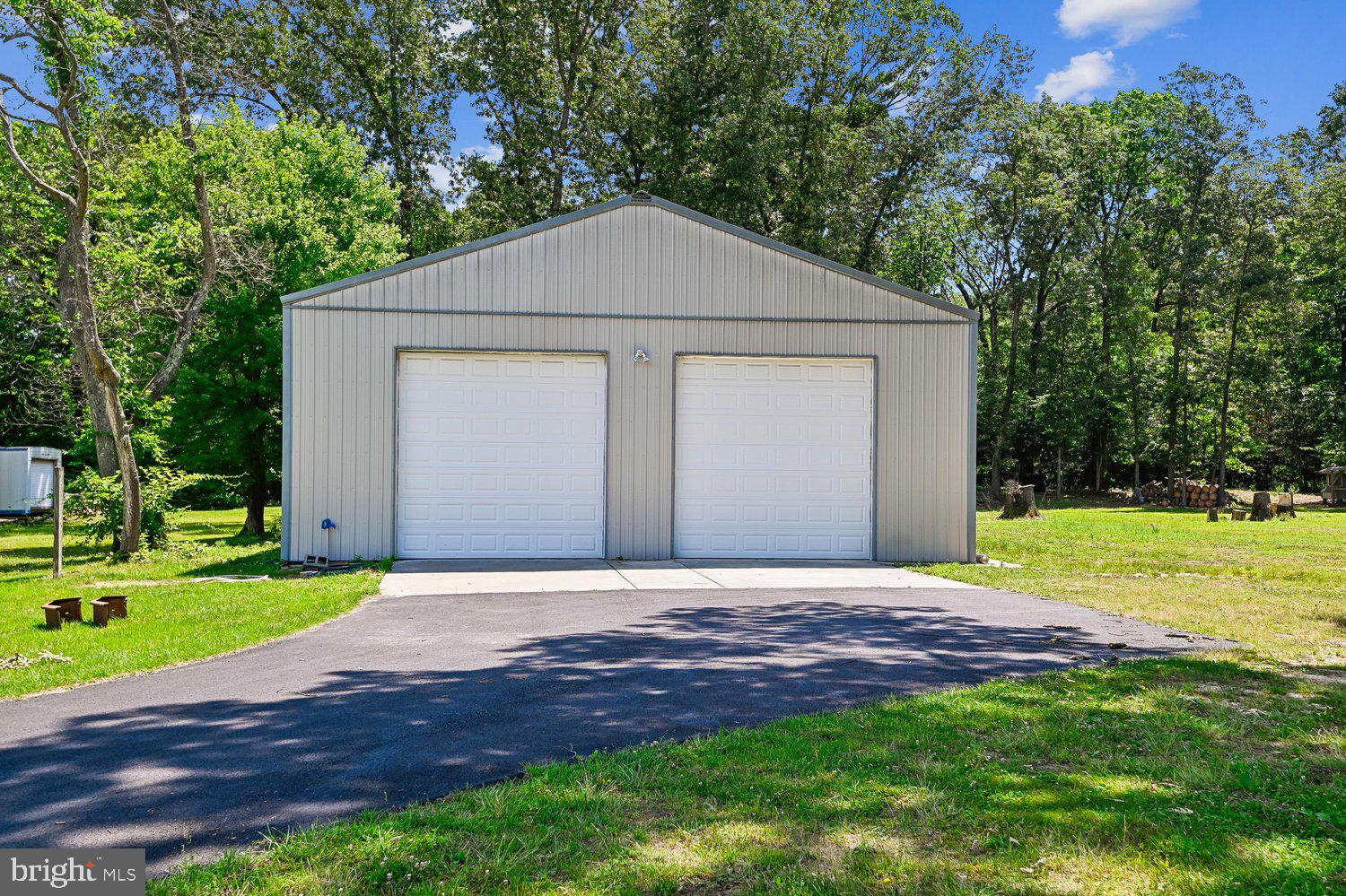 7879 ELIZABETH ROAD