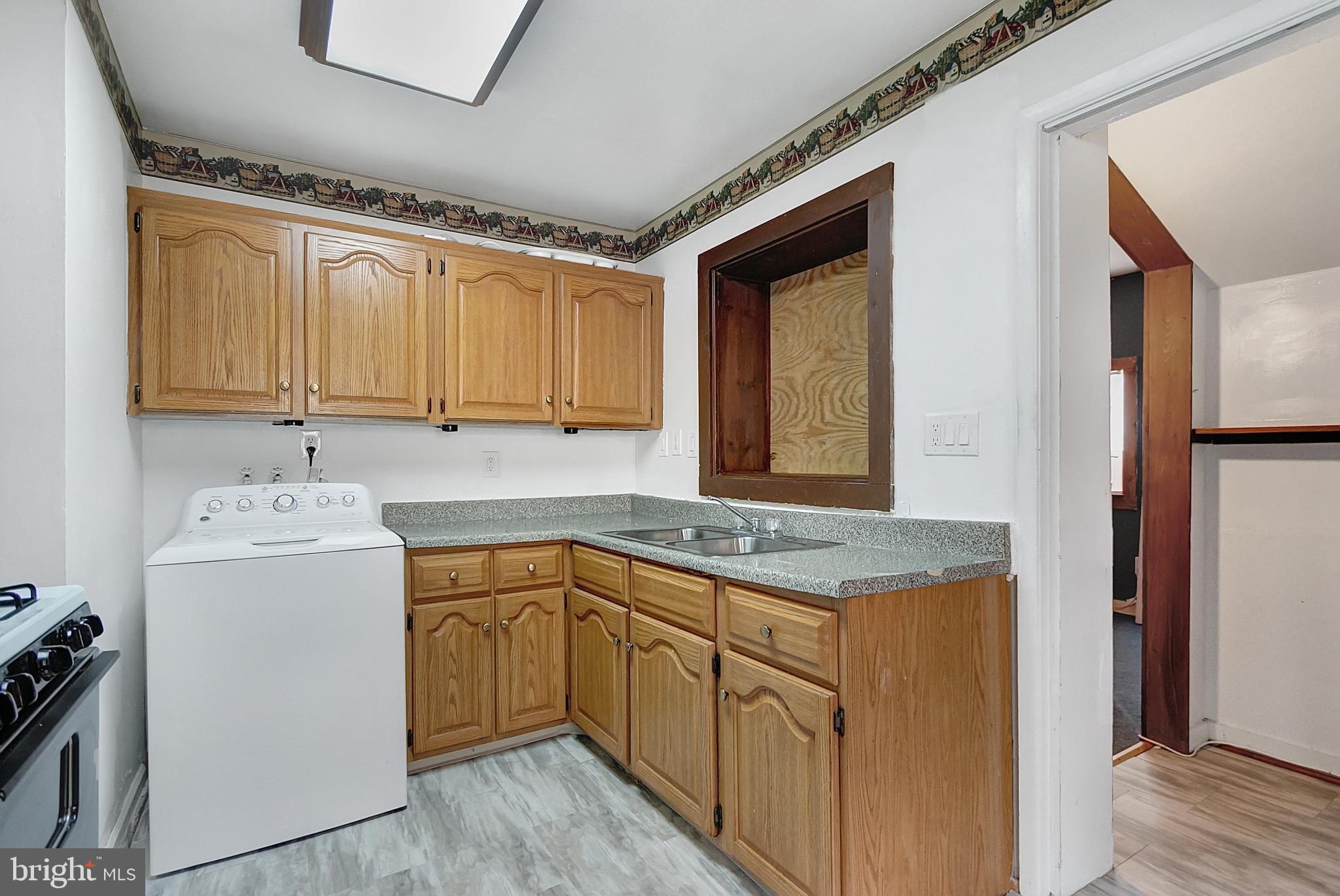 NORTH FORESTVILLE - Residential