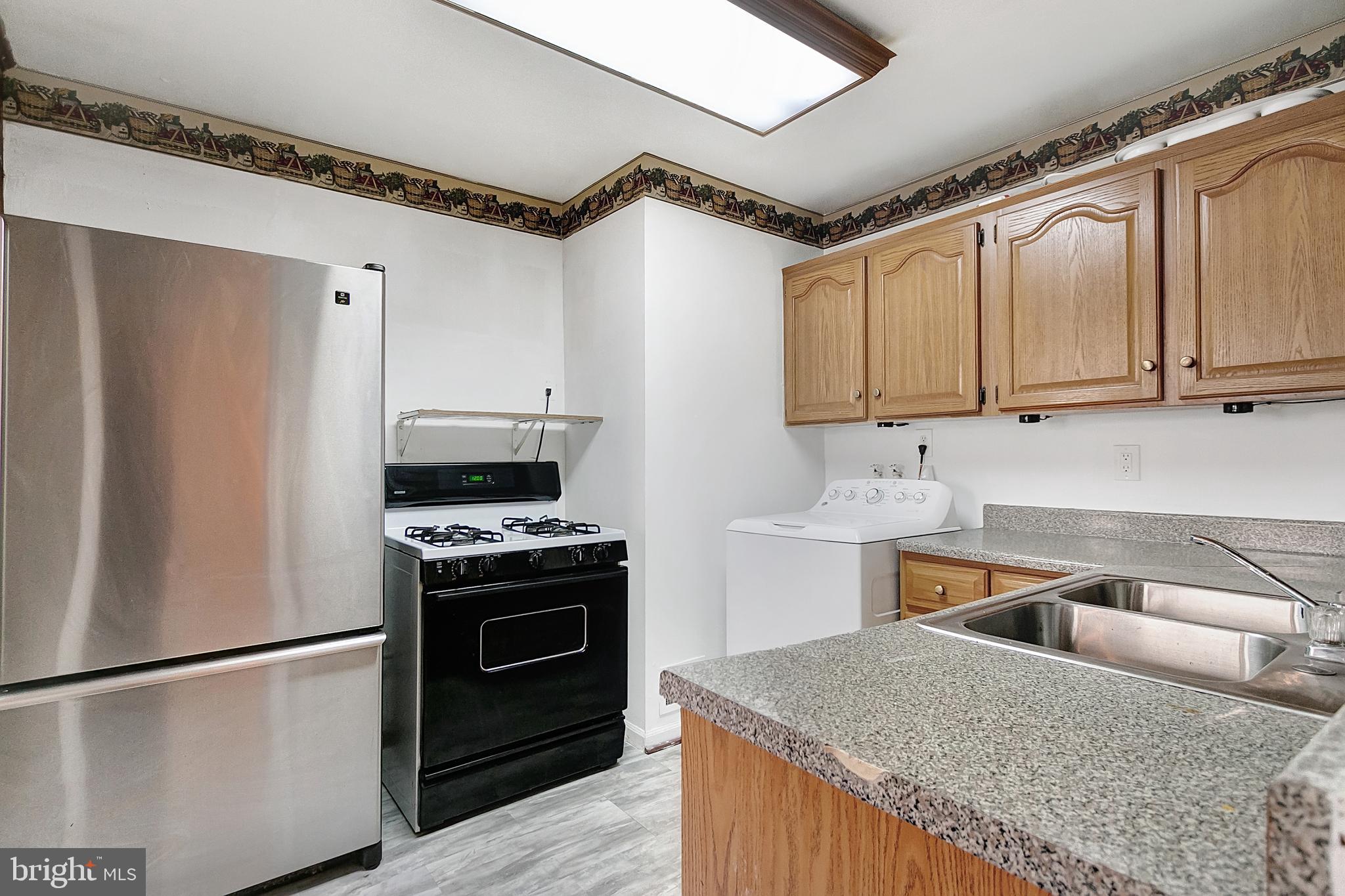 NORTH FORESTVILLE - Residential