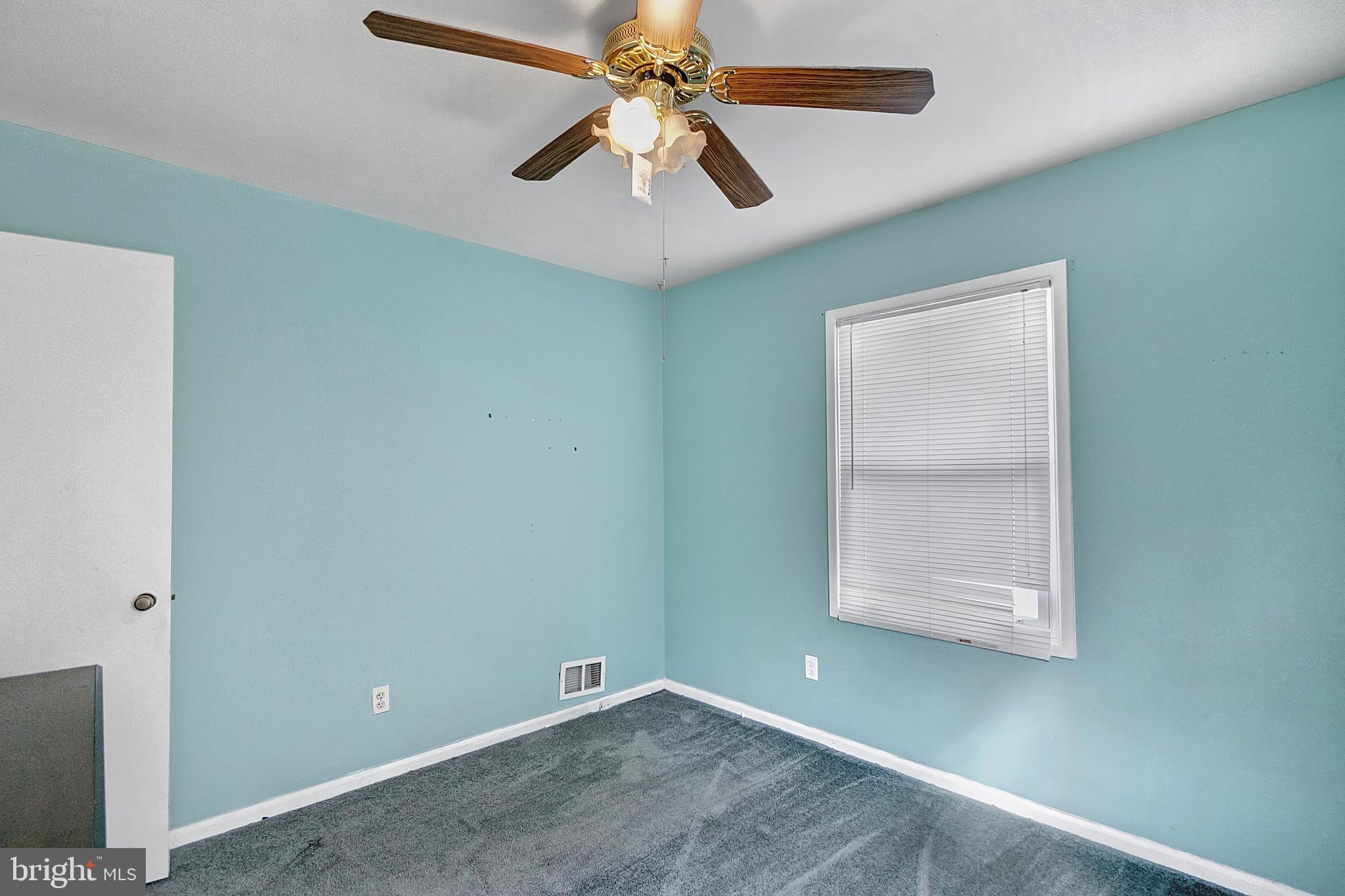 NORTH FORESTVILLE - Residential