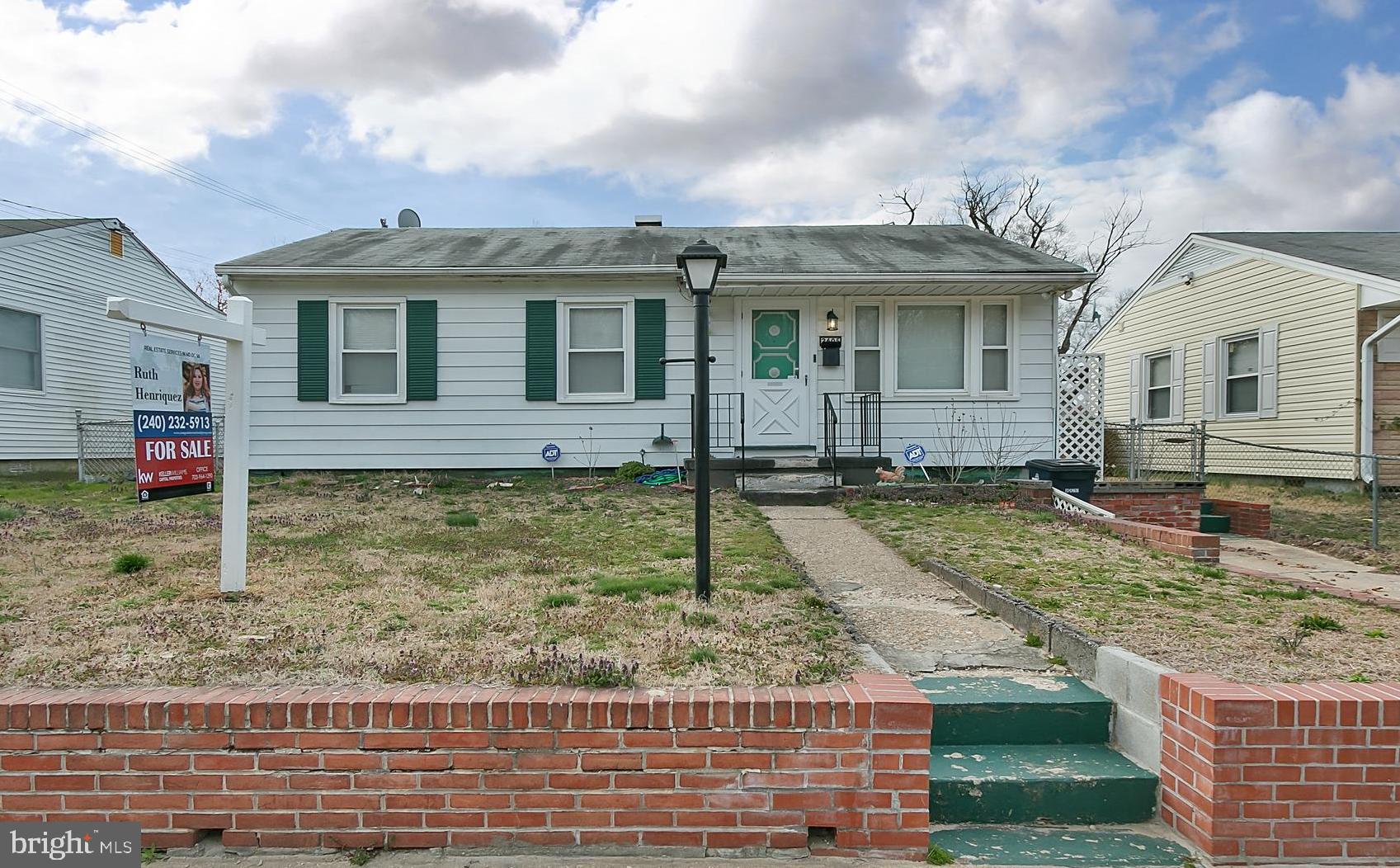 NORTH FORESTVILLE - Residential