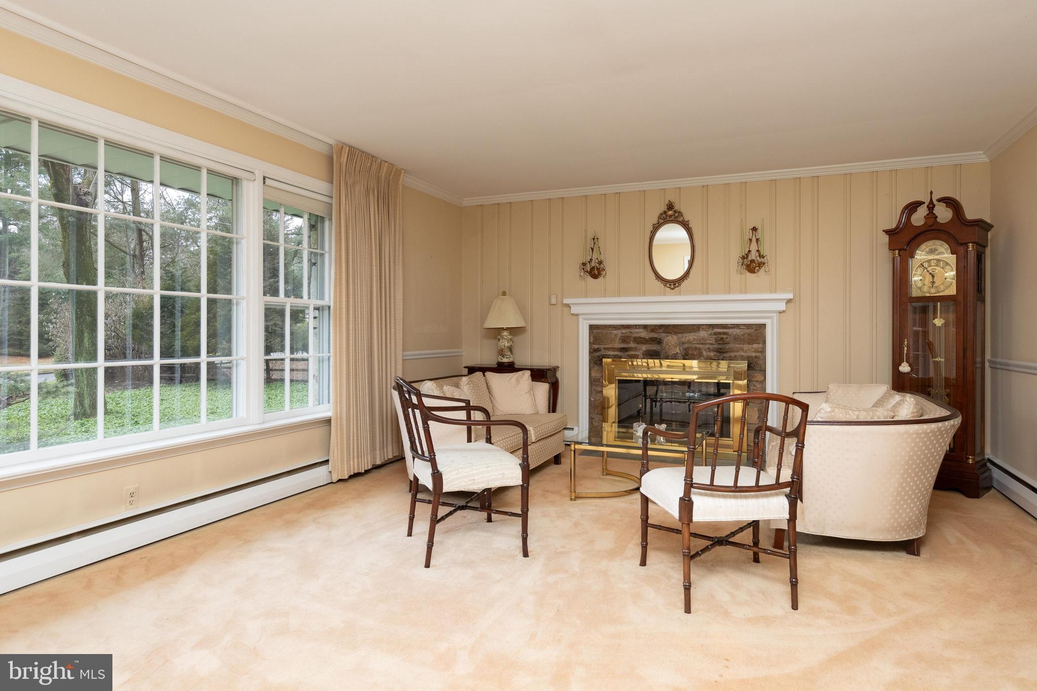 HUNTINGDON VALLEY - Residential