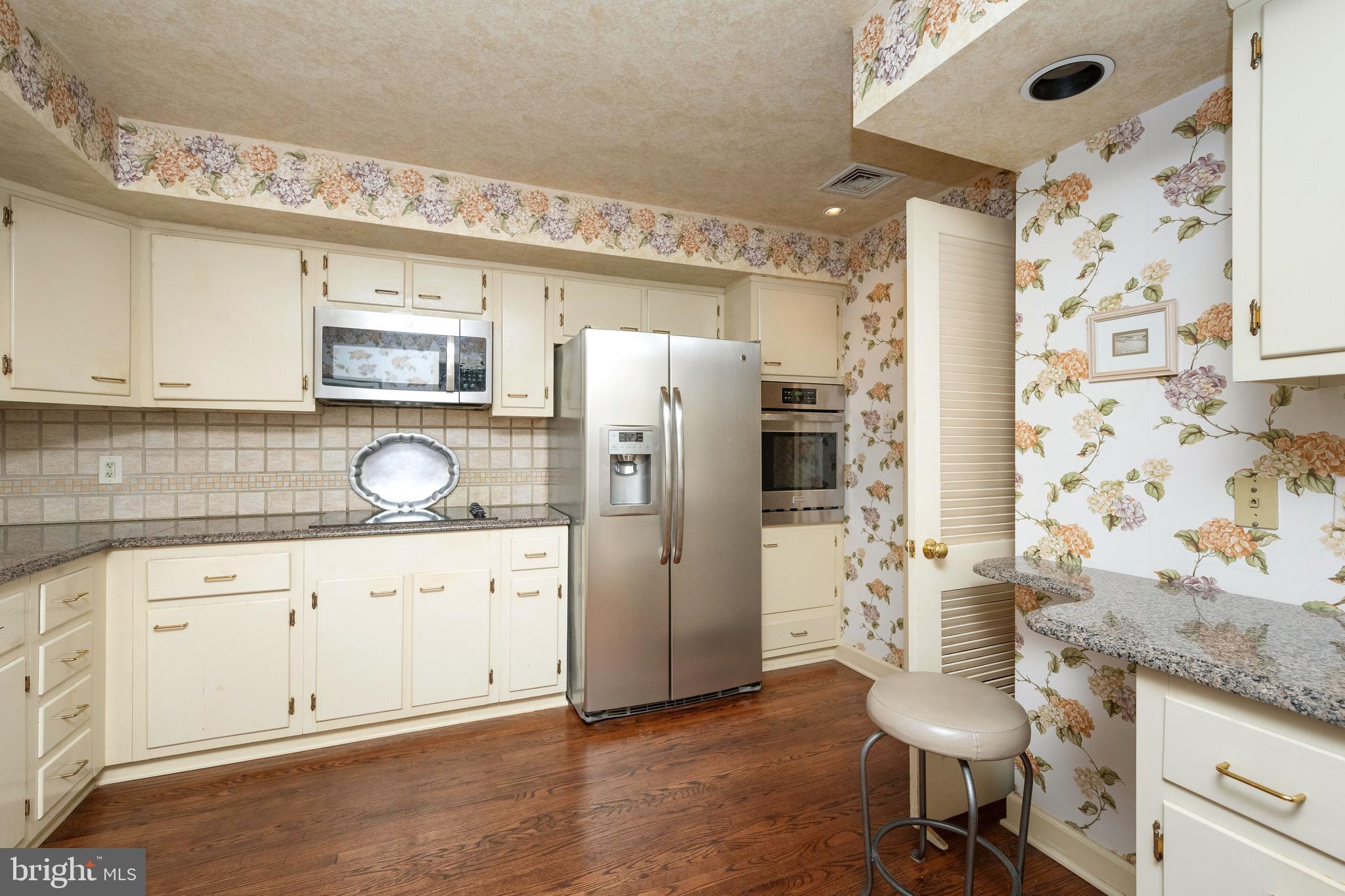 HUNTINGDON VALLEY - Residential