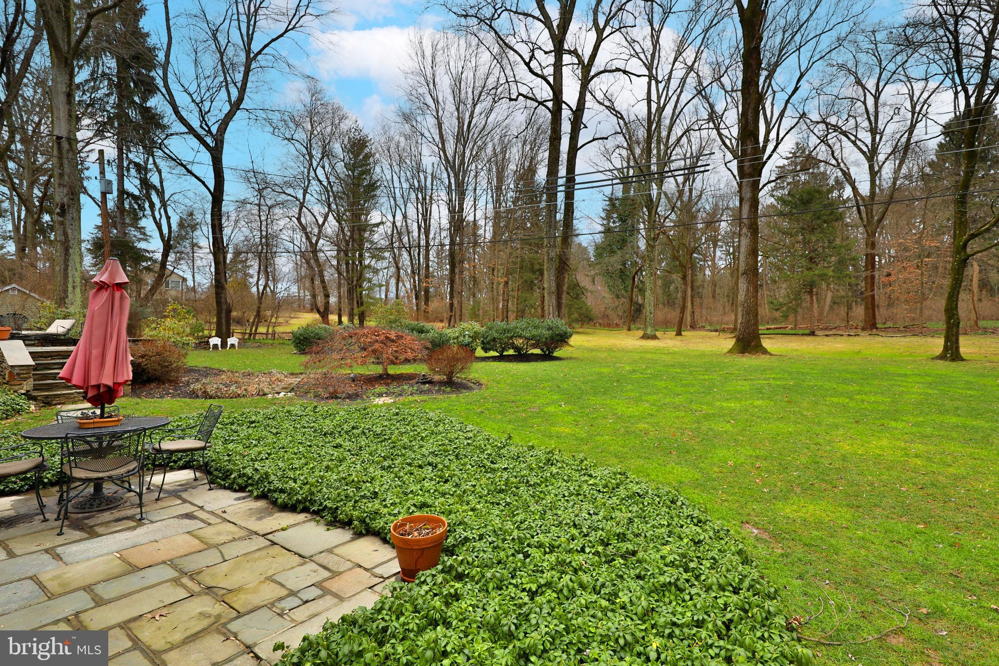 HUNTINGDON VALLEY - Residential