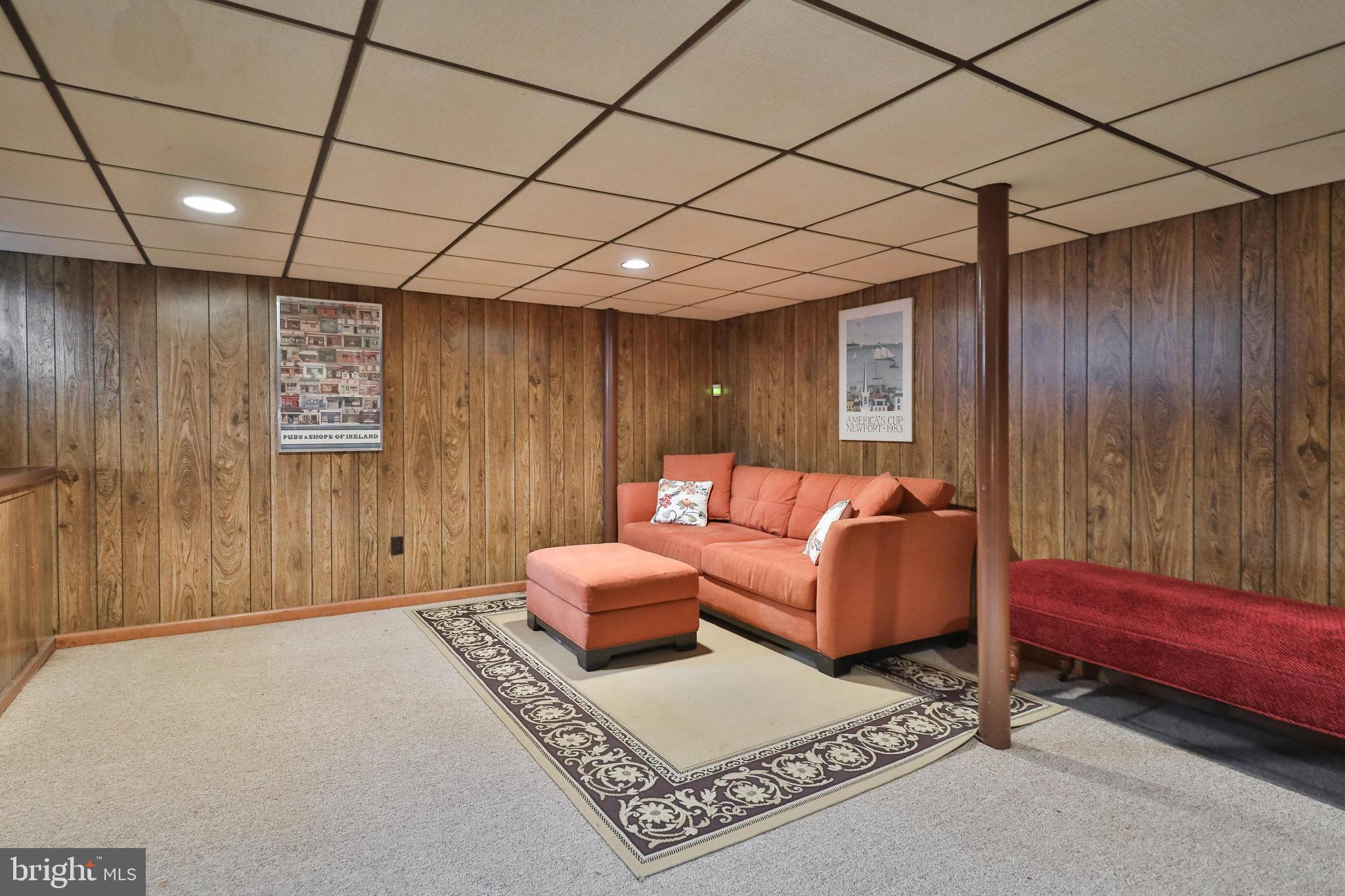 HUNTINGDON VALLEY - Residential