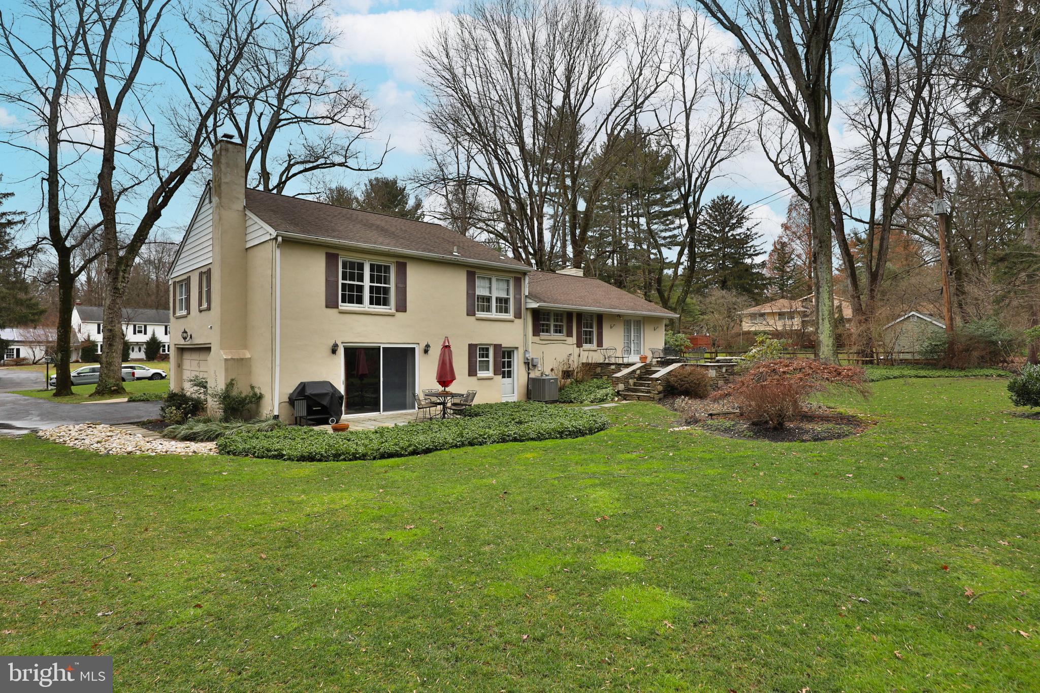 HUNTINGDON VALLEY - Residential