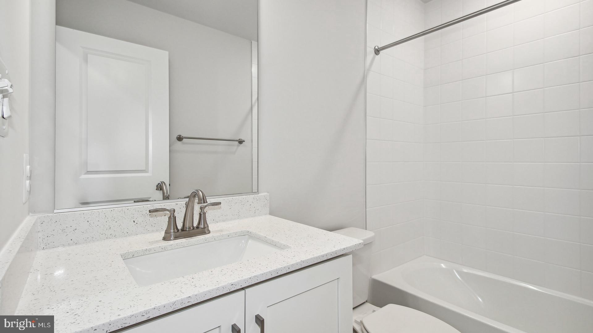 KING'S CROSSING - Residential