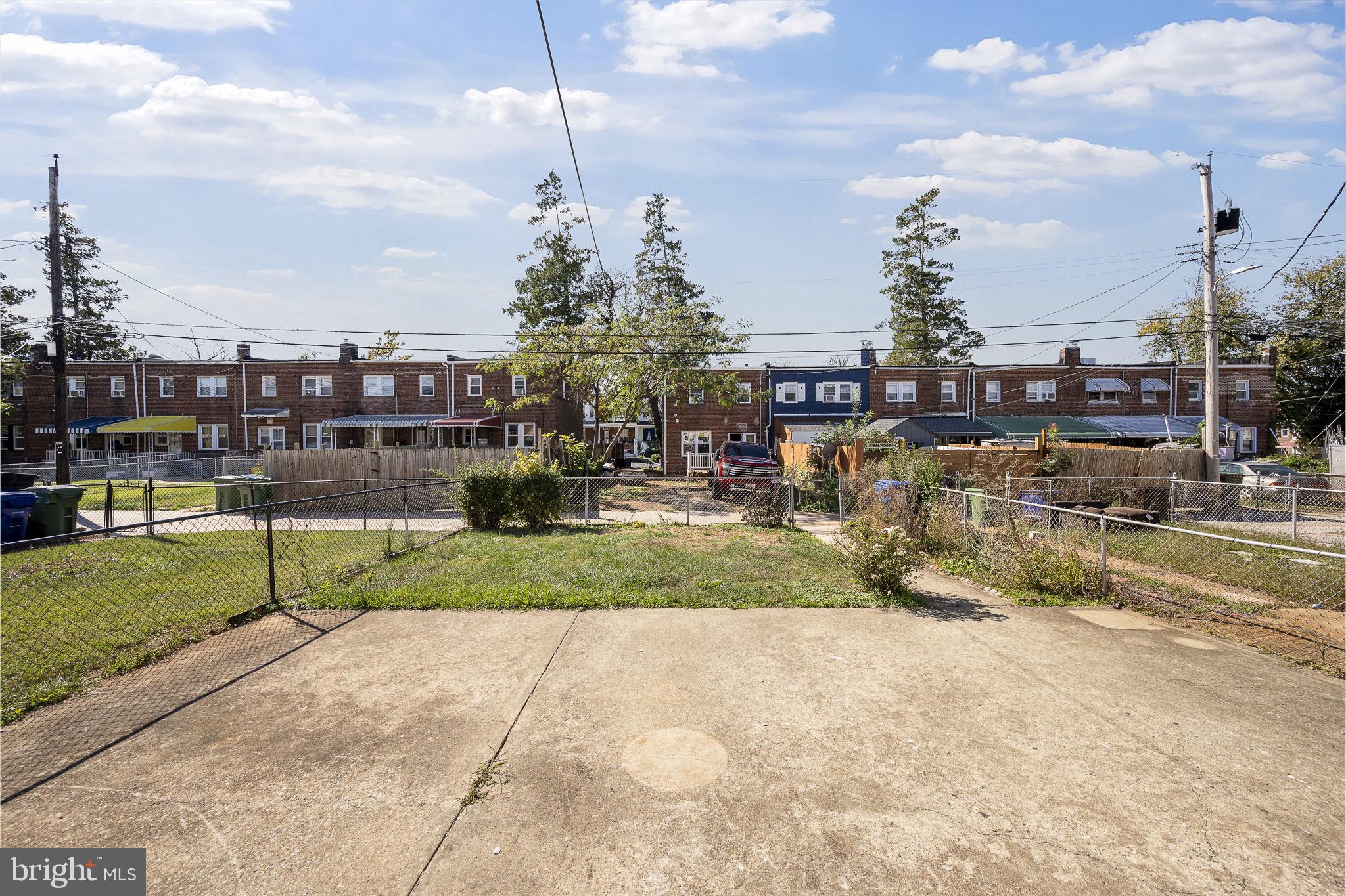 PARK CIRCLE - Residential