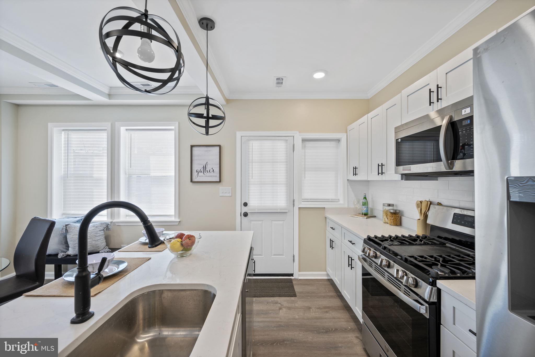 PARK CIRCLE - Residential