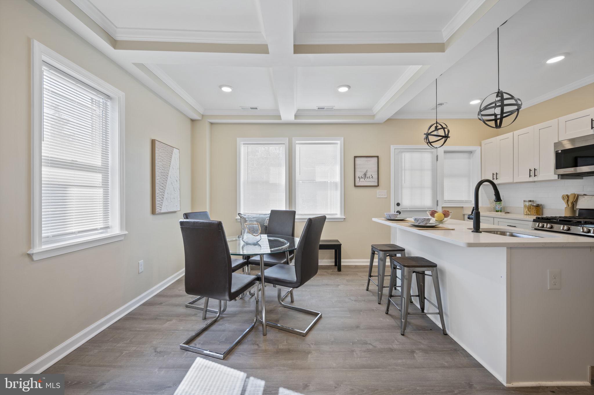 PARK CIRCLE - Residential