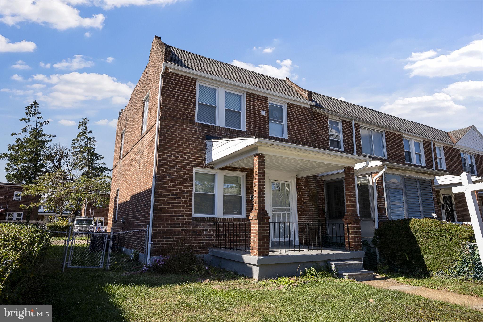 PARK CIRCLE - Residential