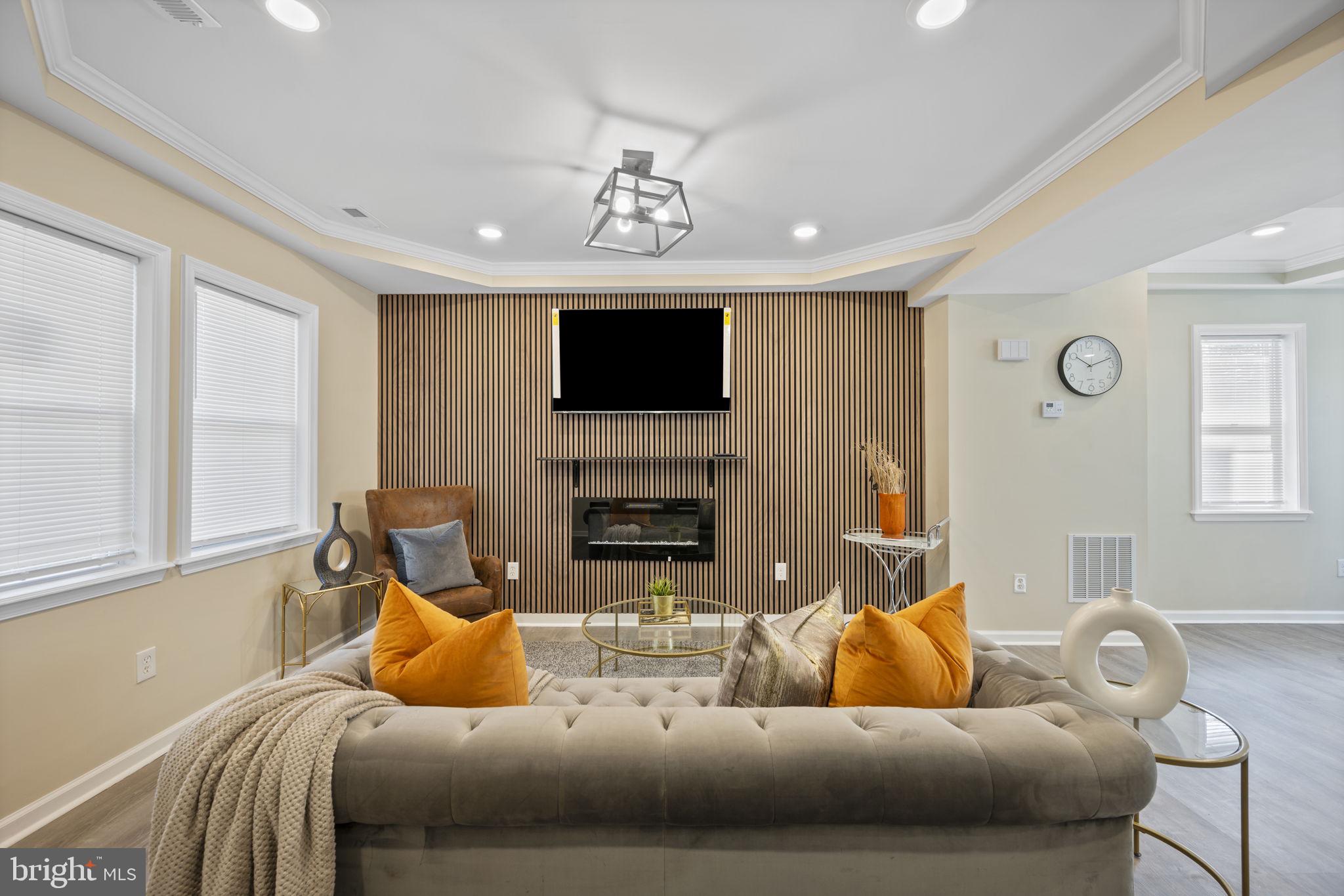 PARK CIRCLE - Residential