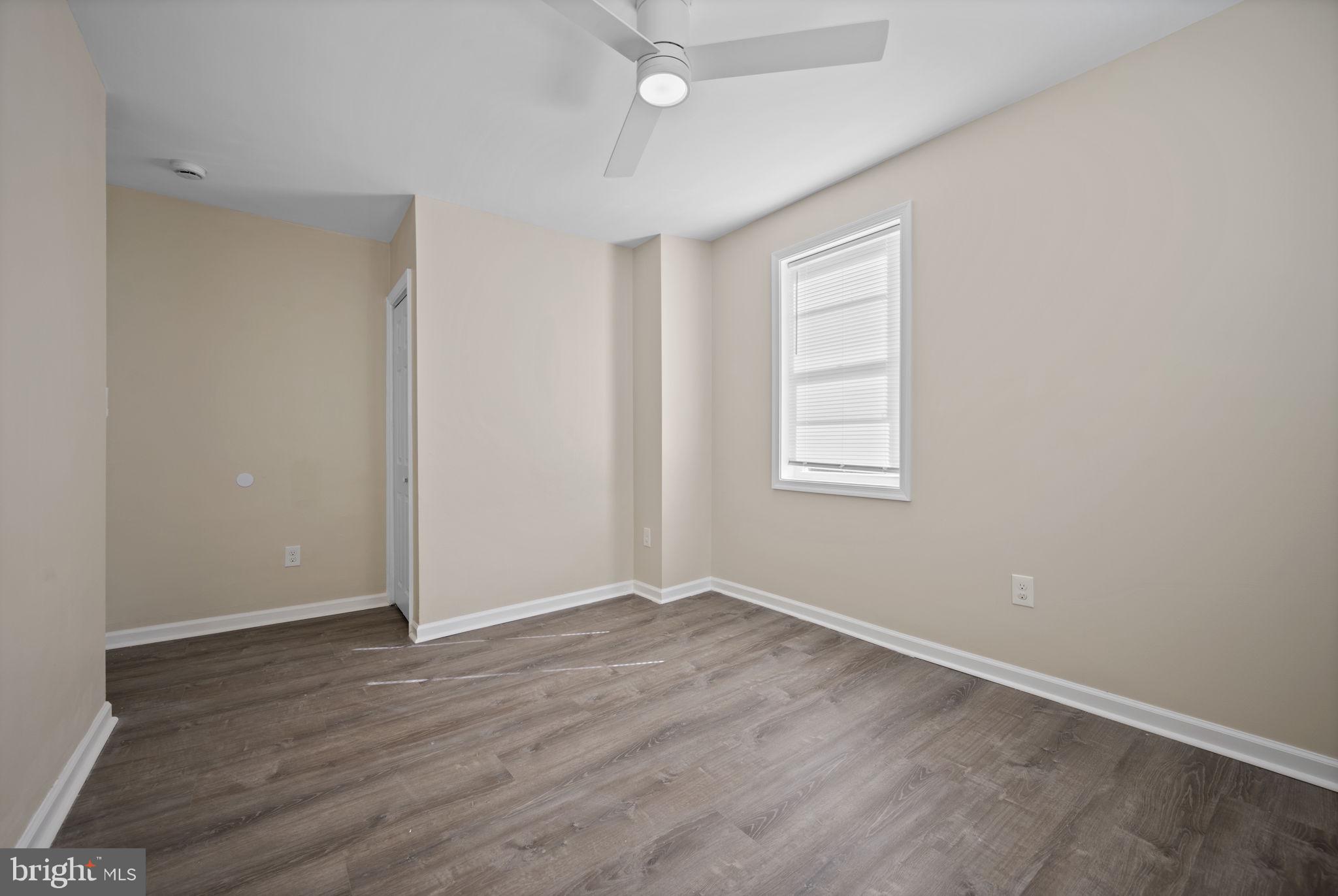 PARK CIRCLE - Residential