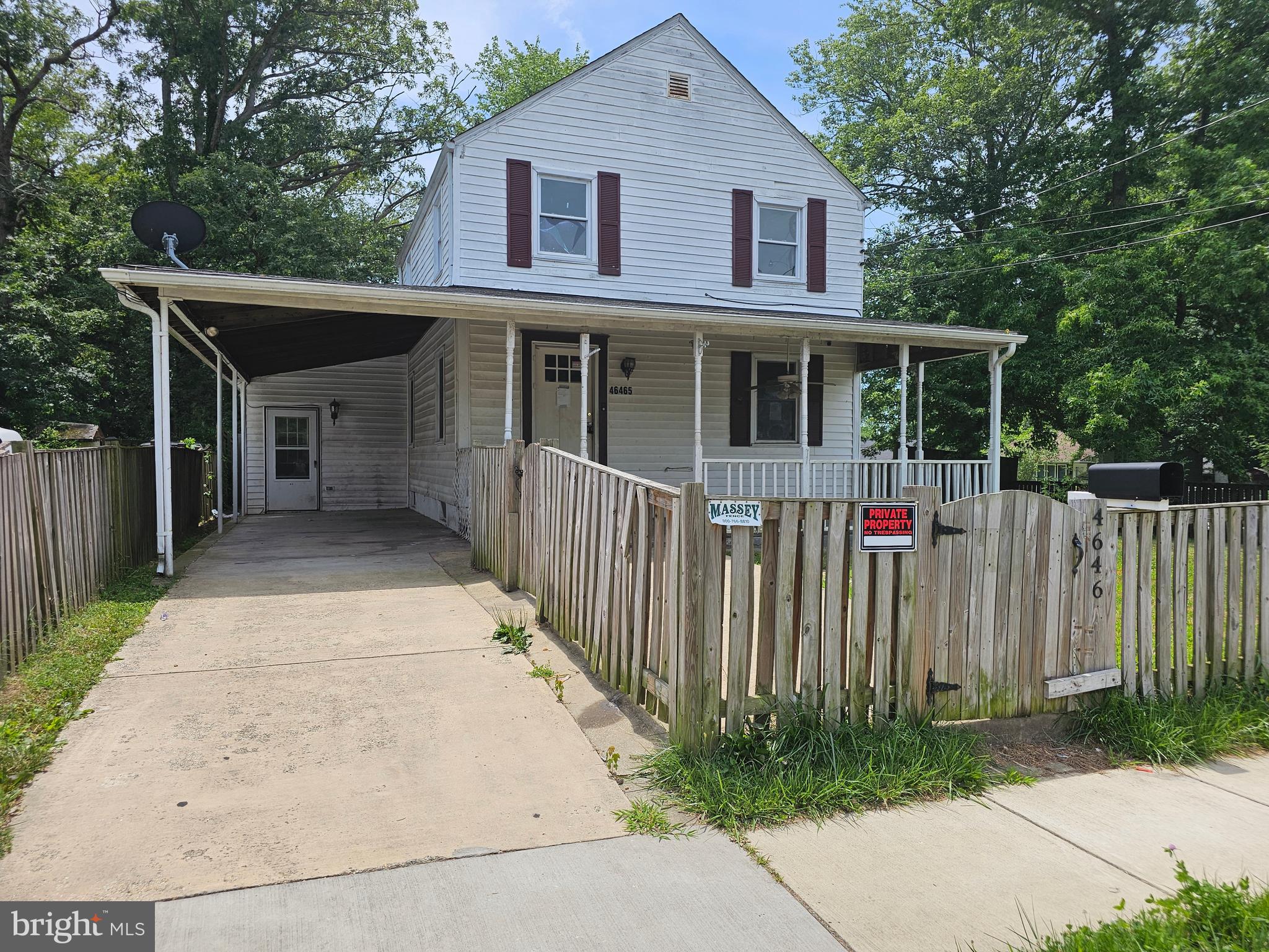 3 Bedroom 1 Bath above grade with living space throughout. HUD MAKES NO REPAIRS. HUD CASE#244-294747). EQUAL HOUSING OPPORTUNITY. GROUND RENT/HOA/CONDO FEES/FF Fees if any to be verified by purchaser. All offers submitted to HUDHOMESTORE for bid status and availability visit HUDHOMESTORE.