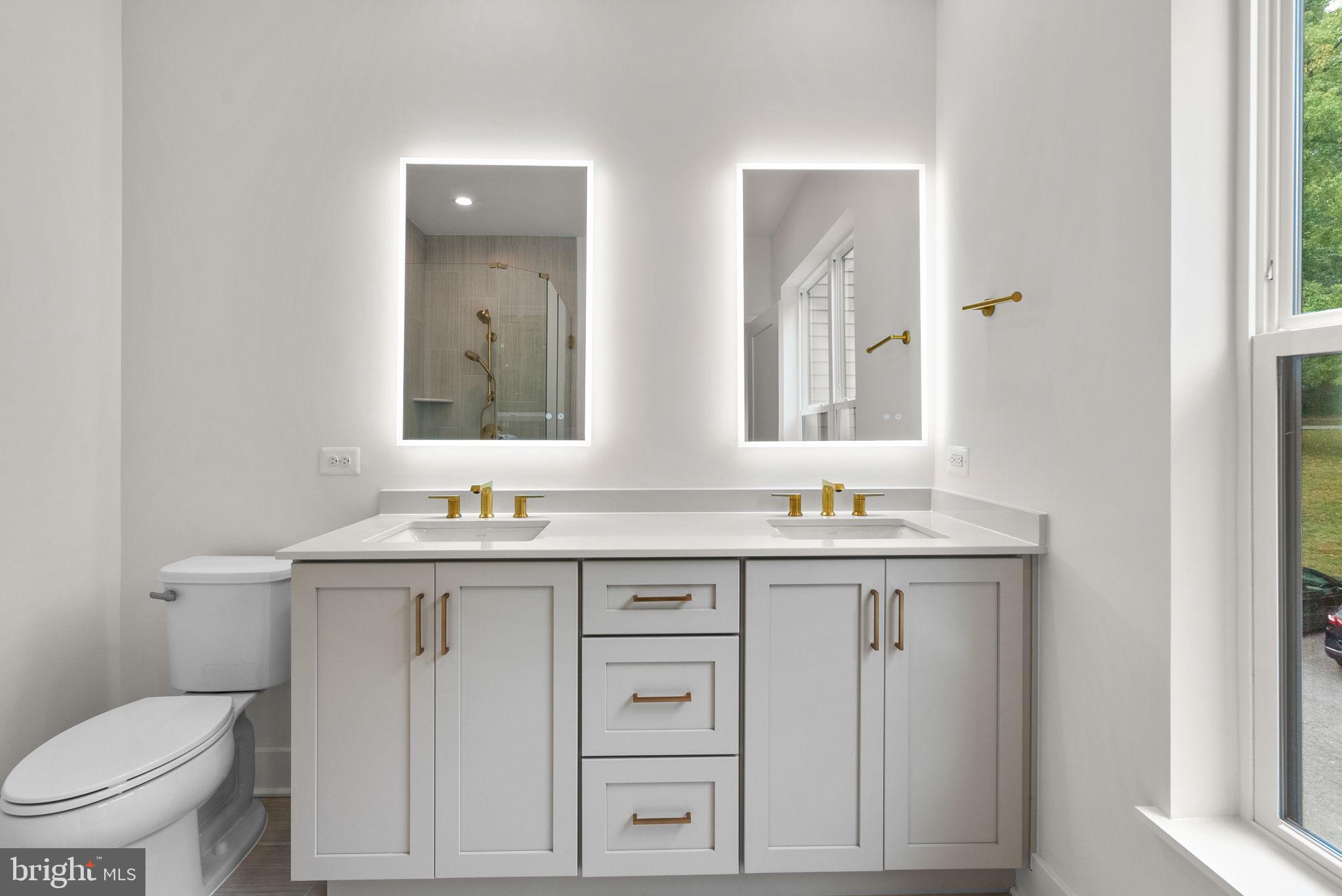 WESTBARD SQUARE - Residential