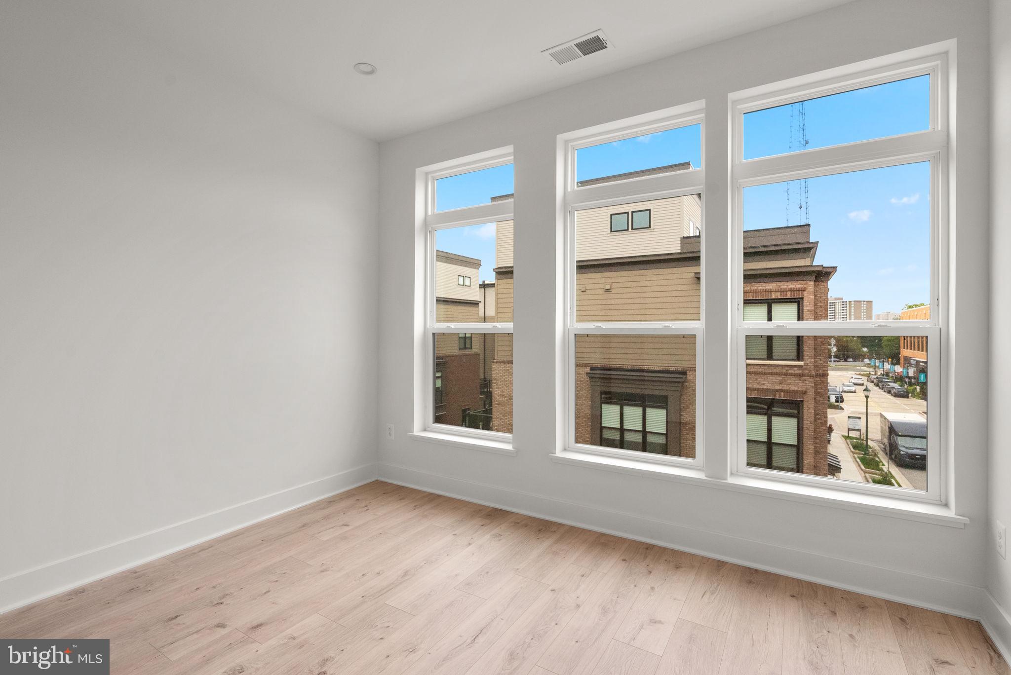 WESTBARD SQUARE - Residential