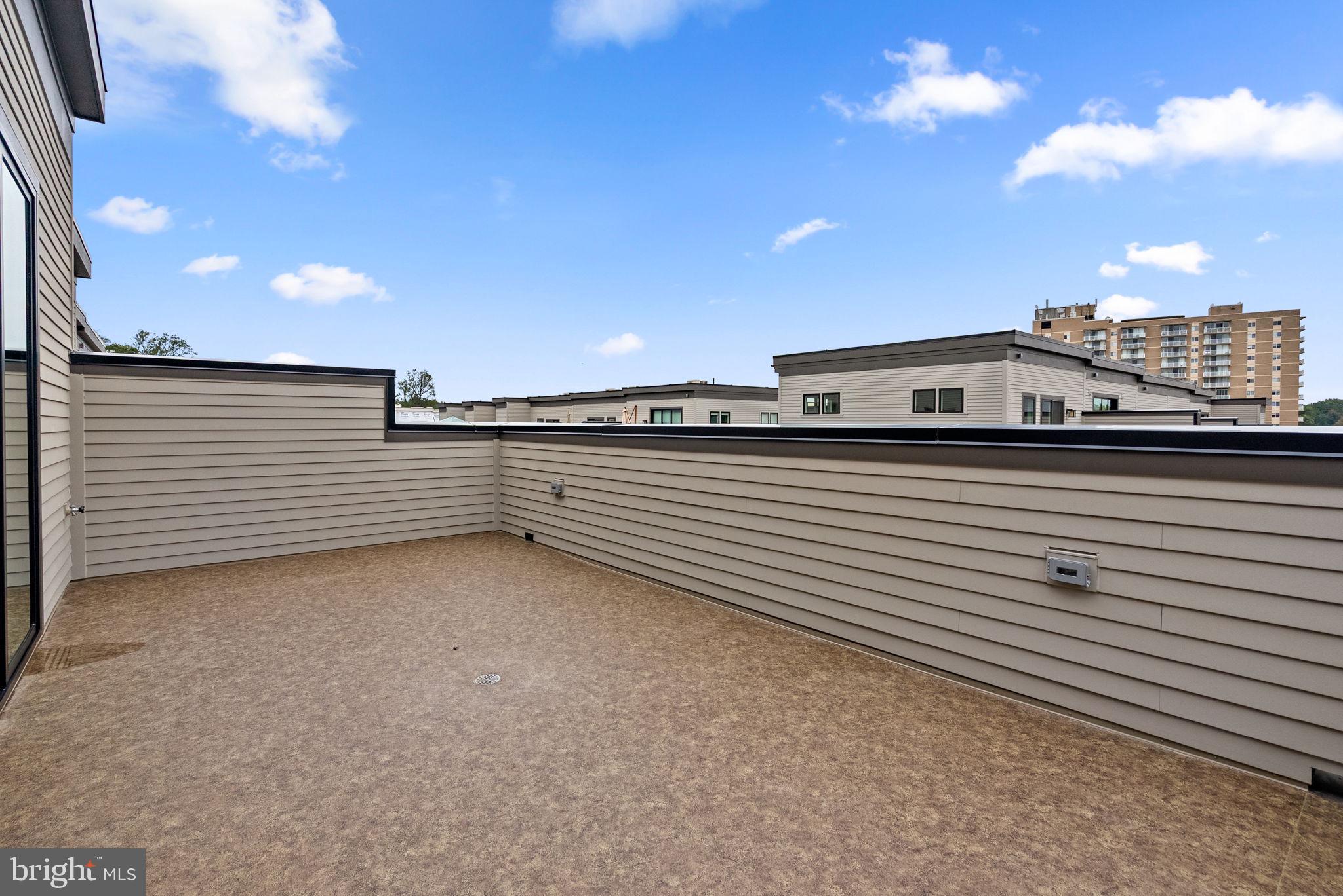 WESTBARD SQUARE - Residential