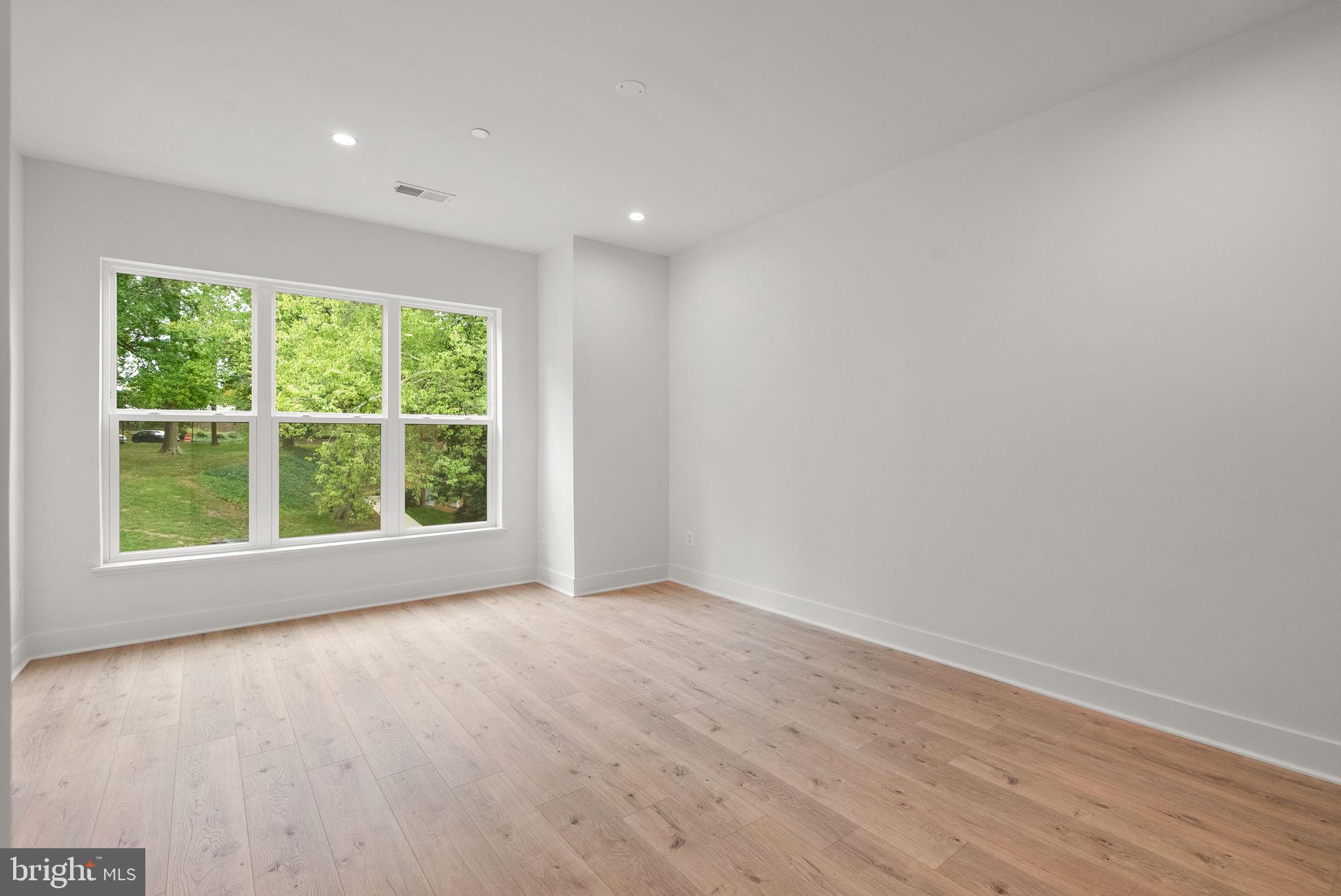 WESTBARD SQUARE - Residential