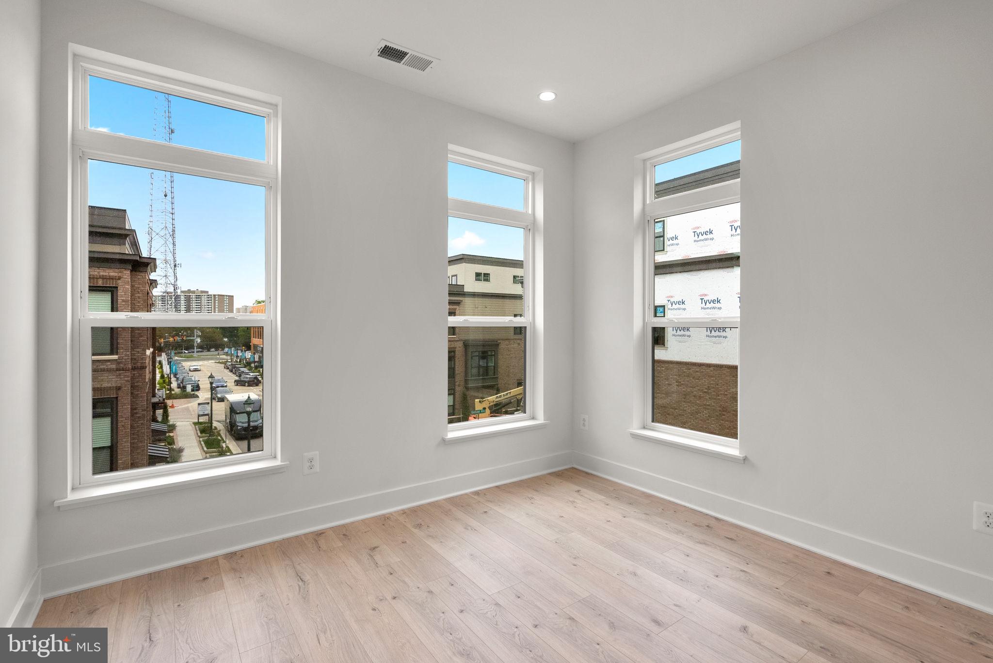 WESTBARD SQUARE - Residential