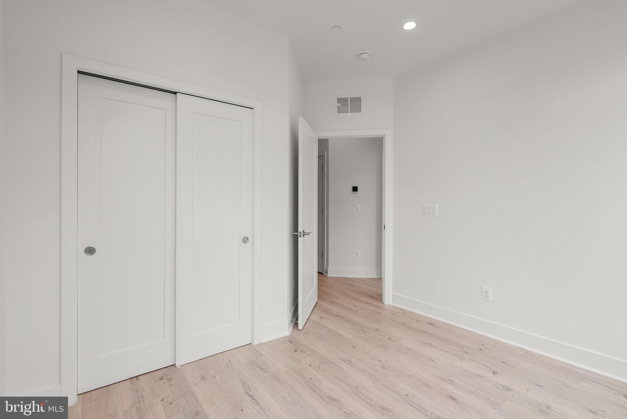 WESTBARD SQUARE - Residential