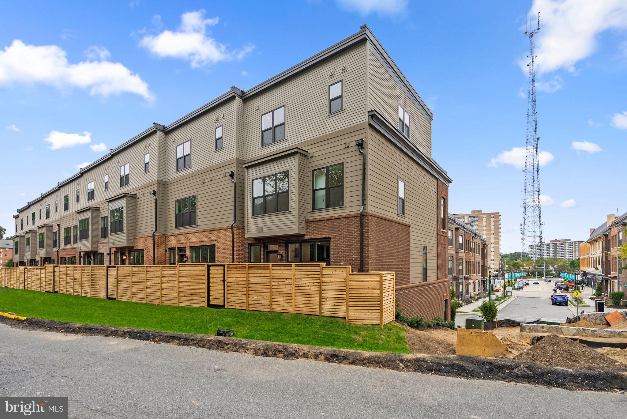 WESTBARD SQUARE - Residential