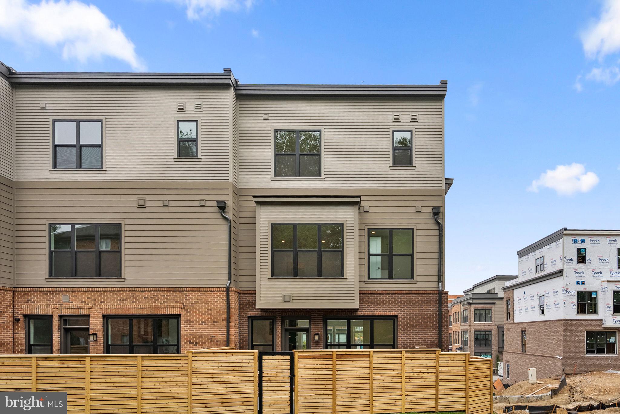 WESTBARD SQUARE - Residential