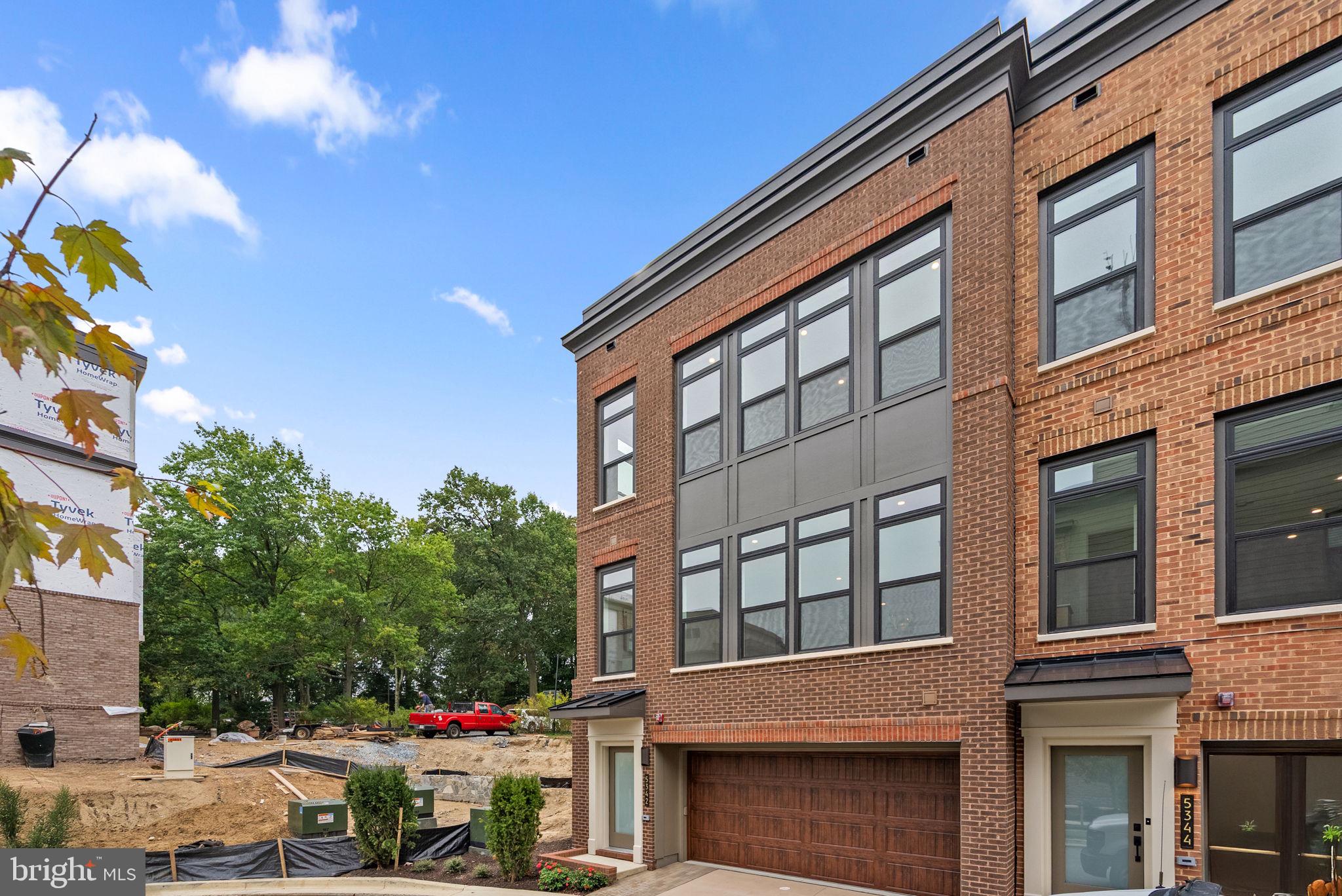 WESTBARD SQUARE - Residential