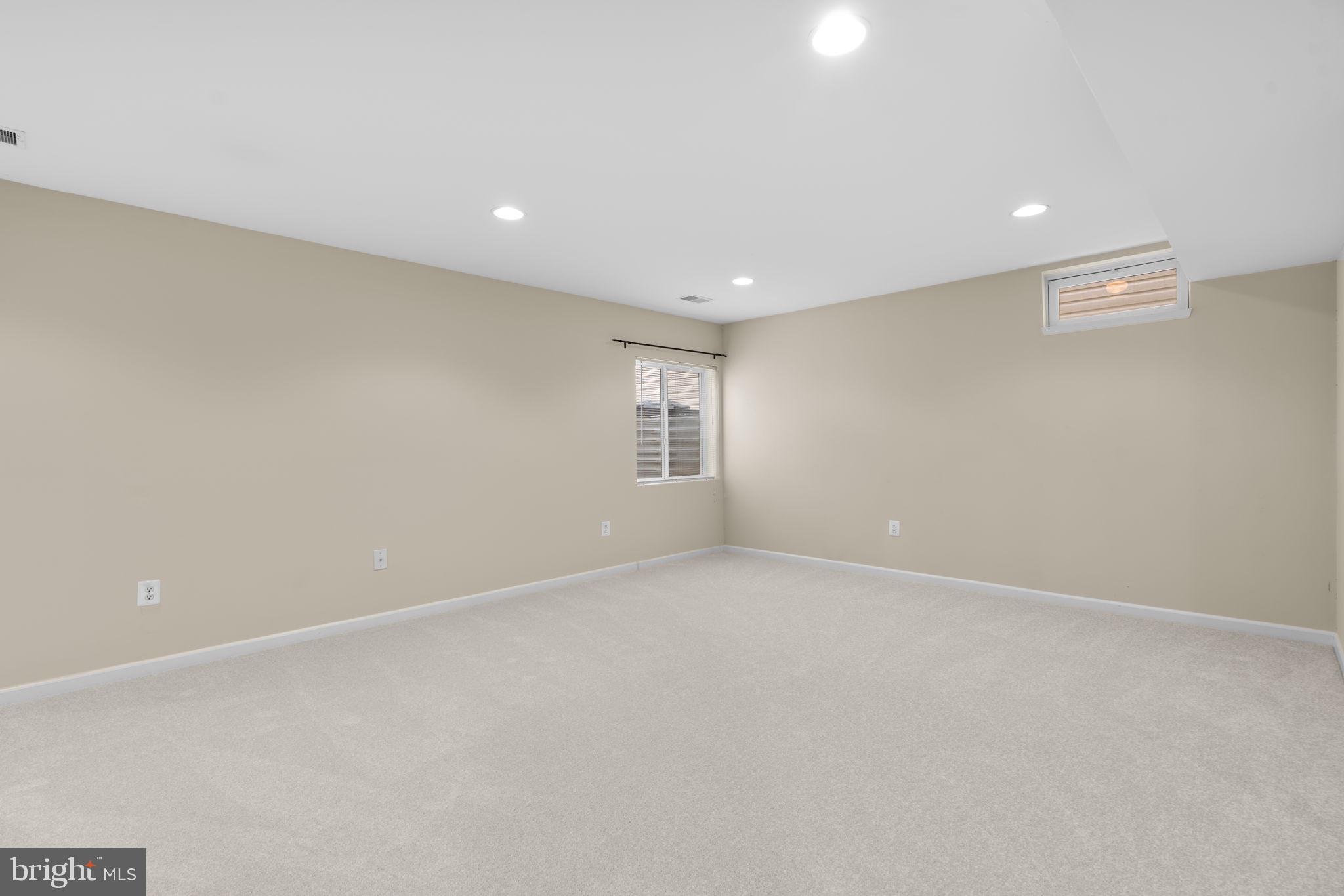 VILLAGES OF DORCHESTER - Residential