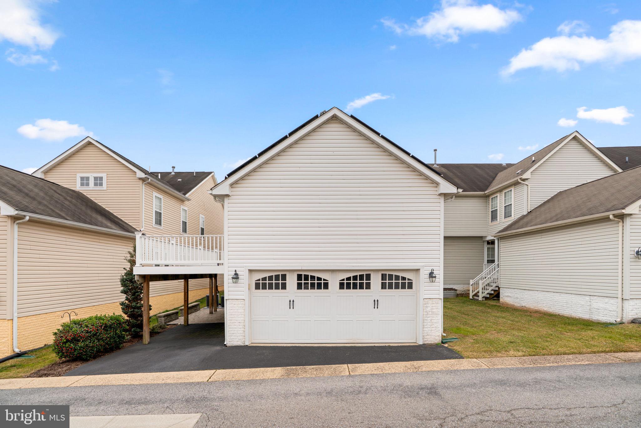 VILLAGES OF DORCHESTER - Residential