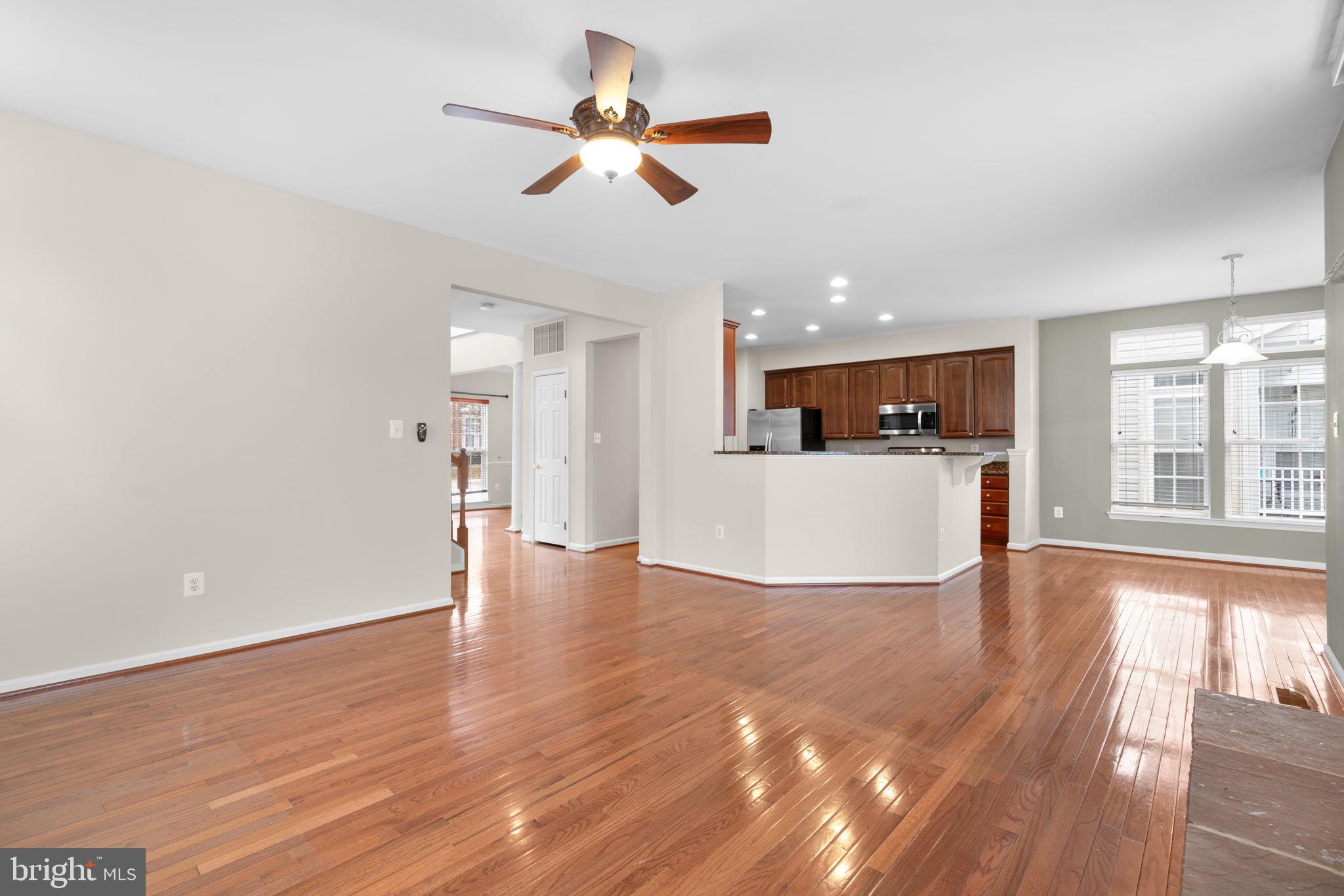 VILLAGES OF DORCHESTER - Residential