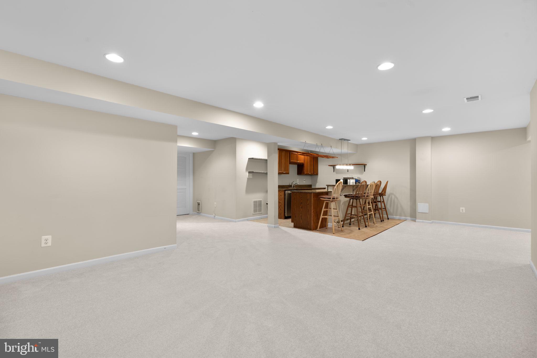 VILLAGES OF DORCHESTER - Residential