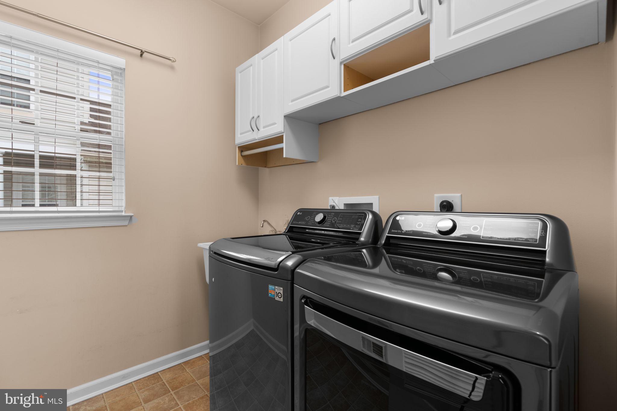 VILLAGES OF DORCHESTER - Residential