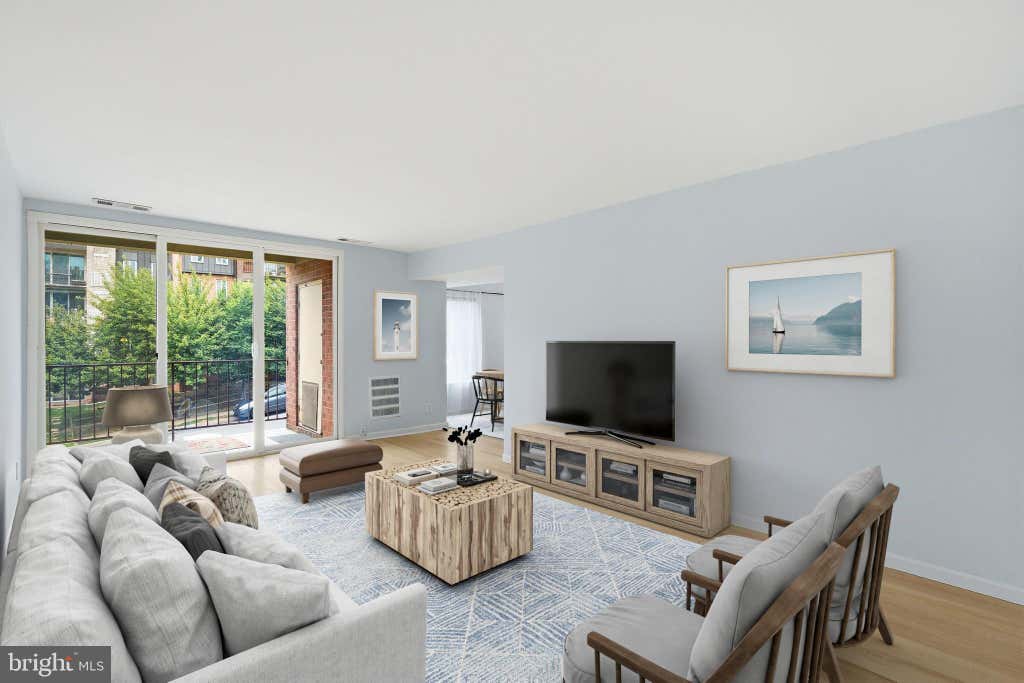 Photo of 5017 7th Road S #102, ARLINGTON, VA 22204 (MLS # VAAR2071416)