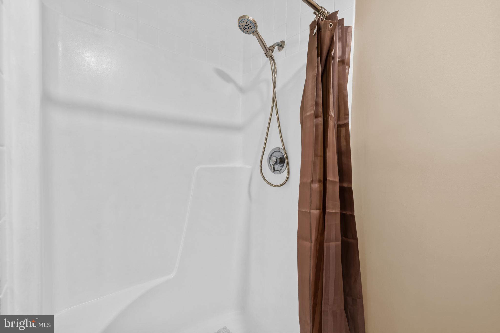 STONE FARM - Residential