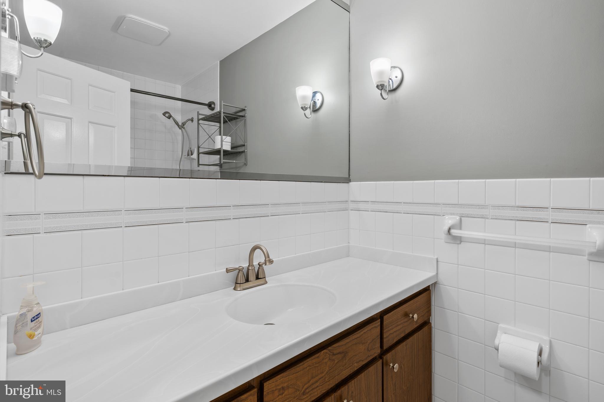 STONE FARM - Residential