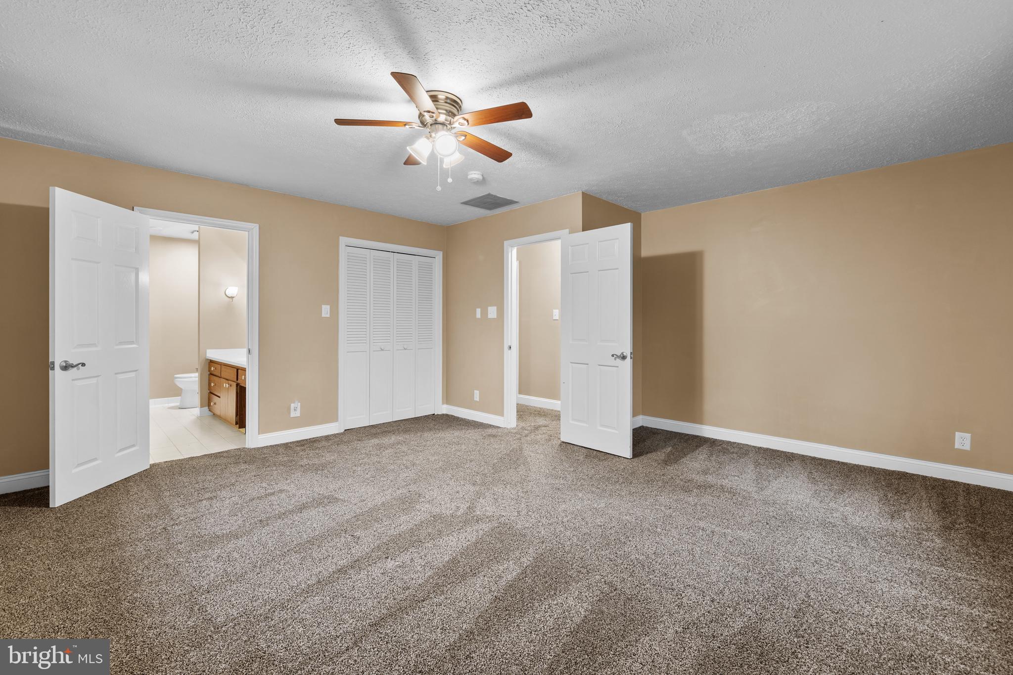 STONE FARM - Residential