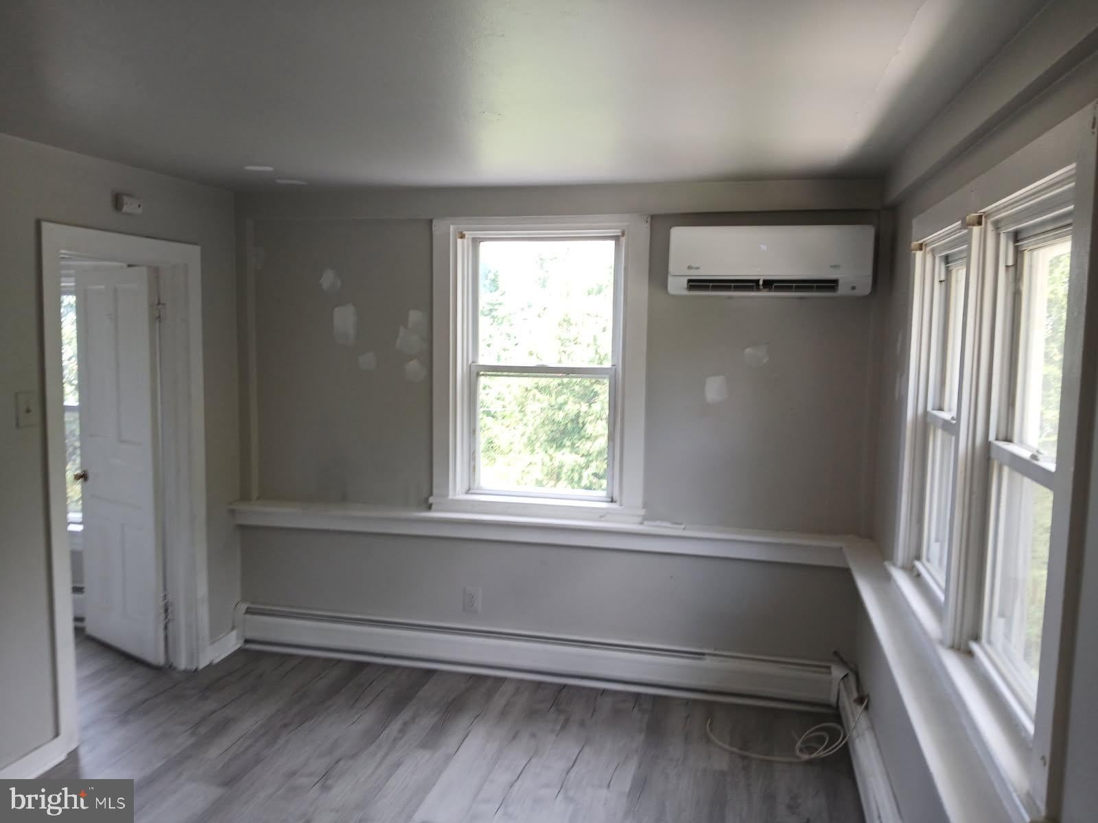 8 TRENTON ROAD 11