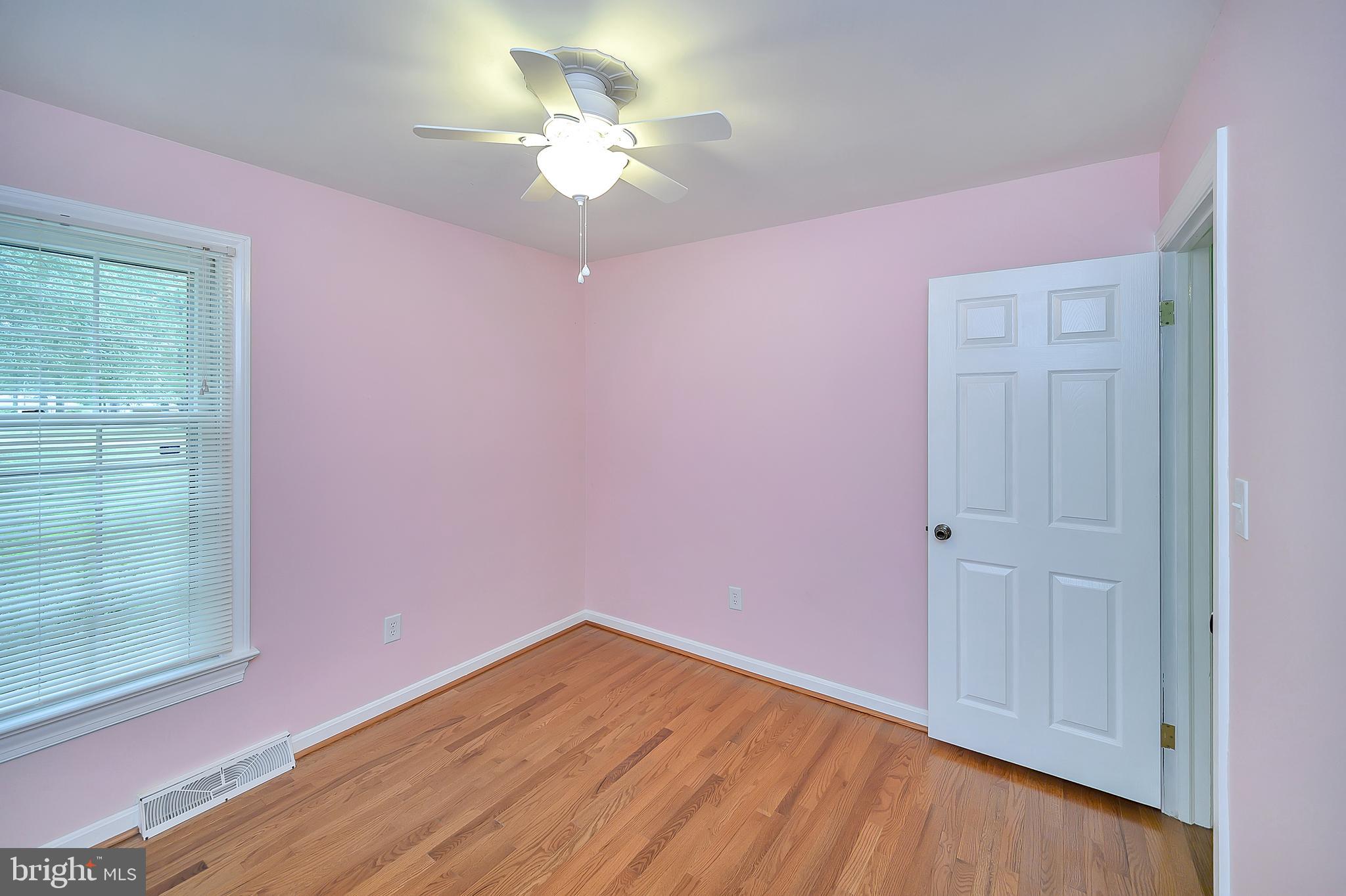 NORTH FERRY FARMS - Residential