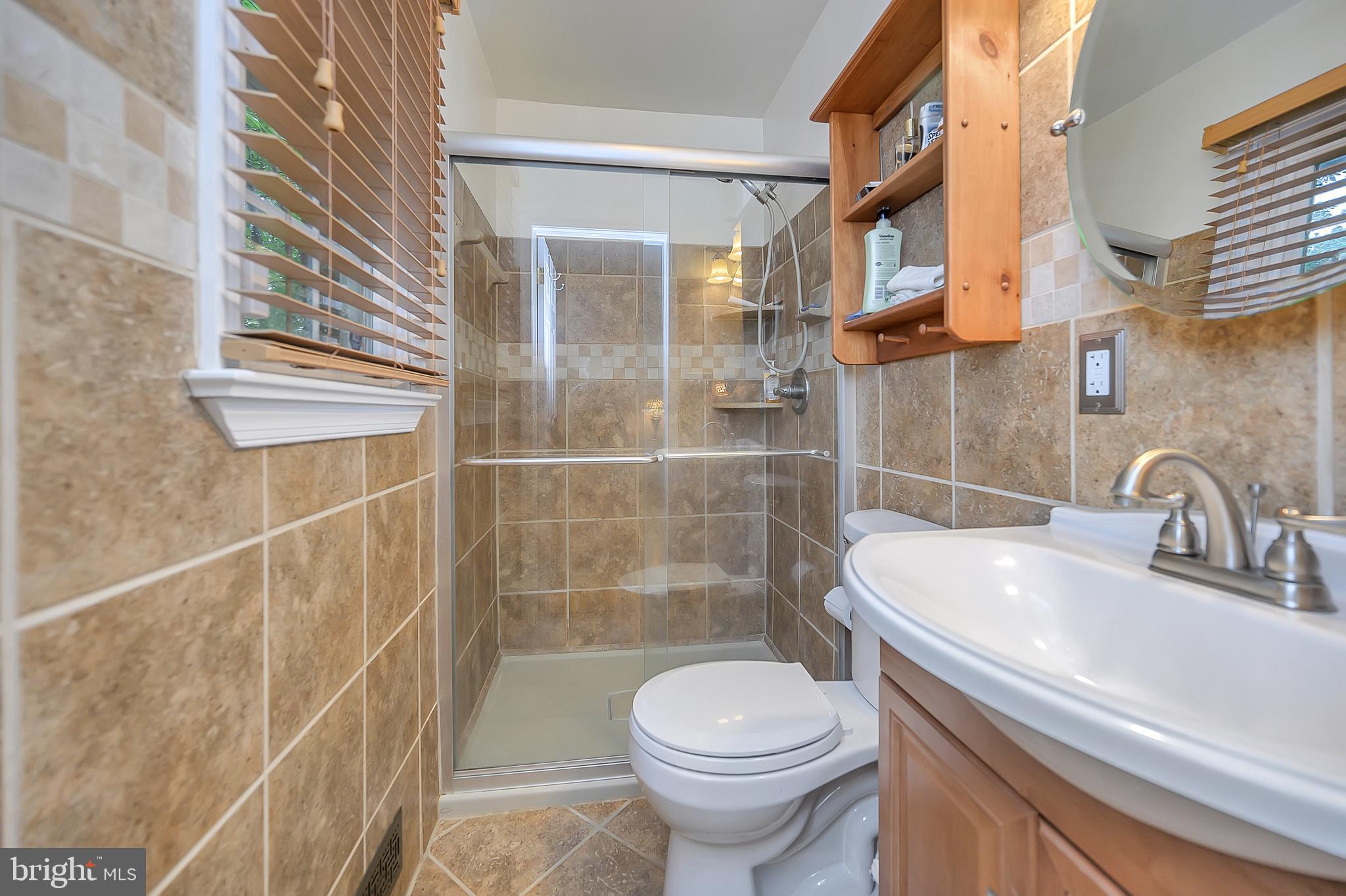 NORTH FERRY FARMS - Residential