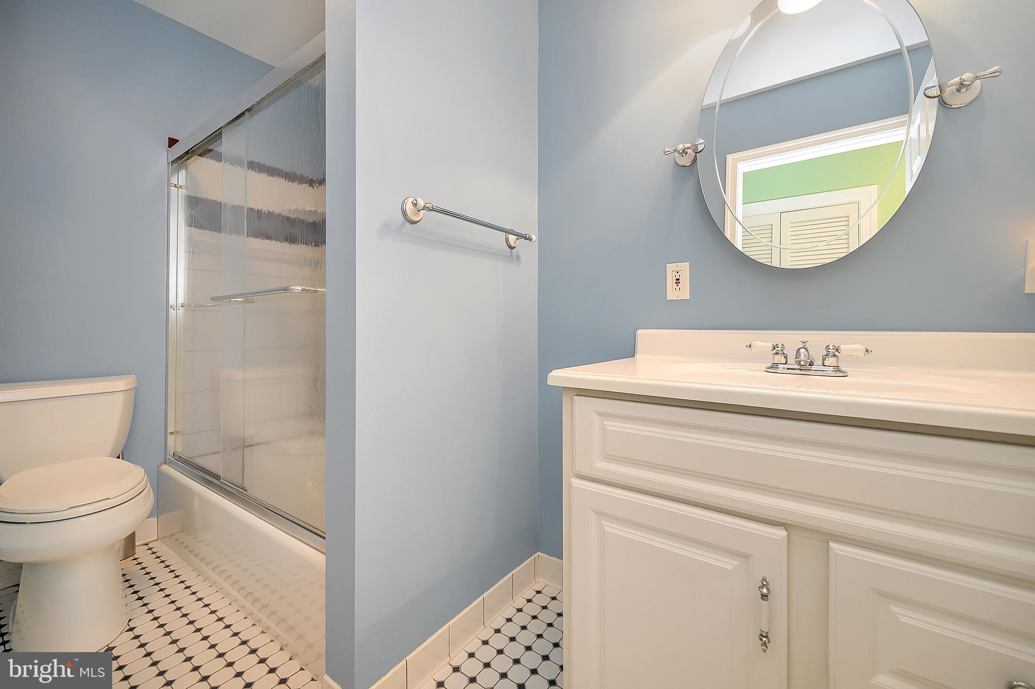 NORTH FERRY FARMS - Residential