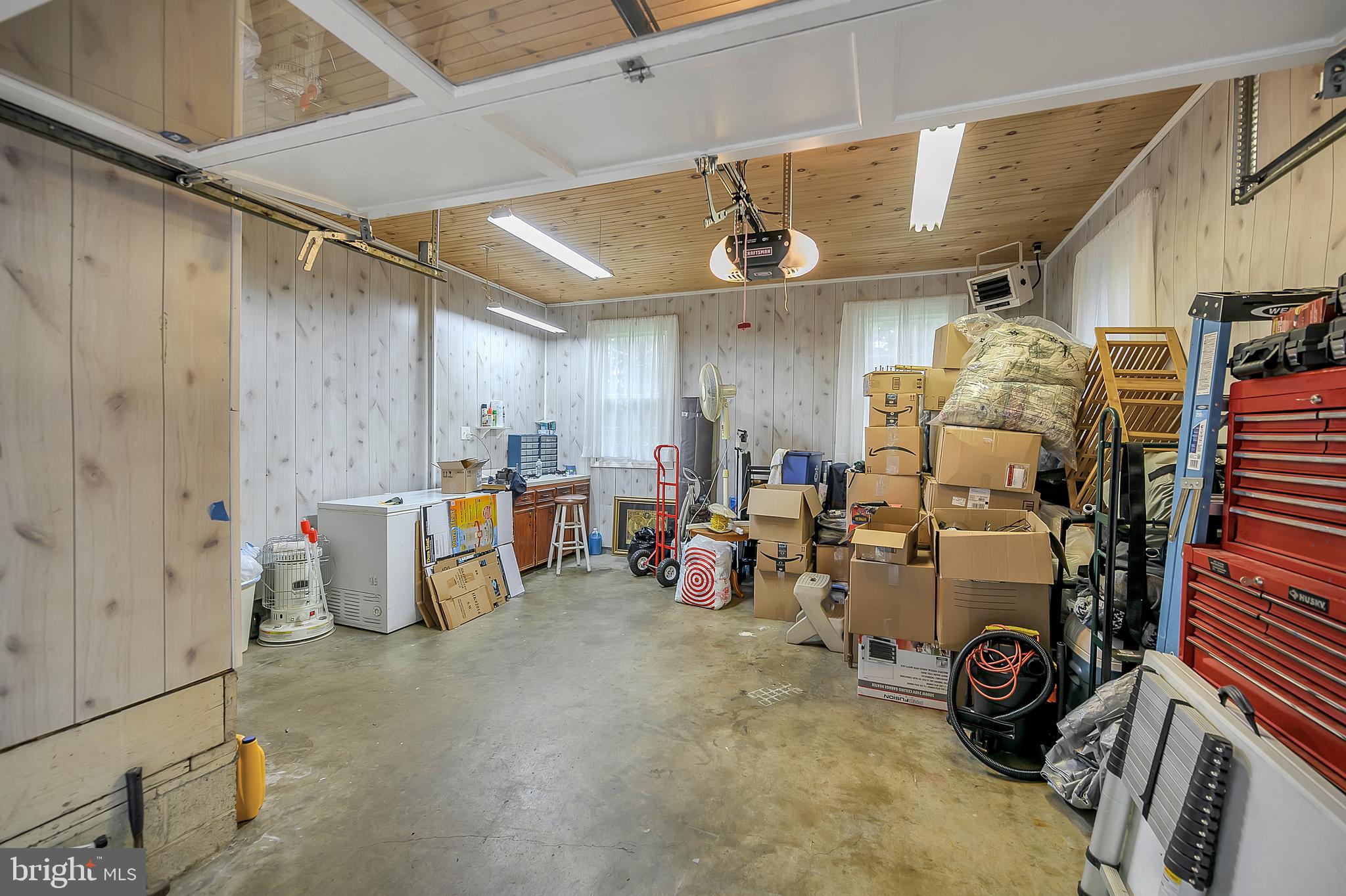 NORTH FERRY FARMS - Residential